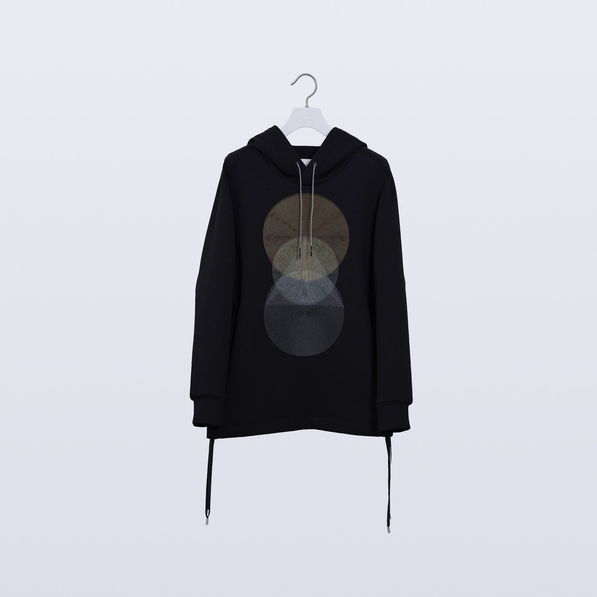 Echo Embroidery Hoodie / black