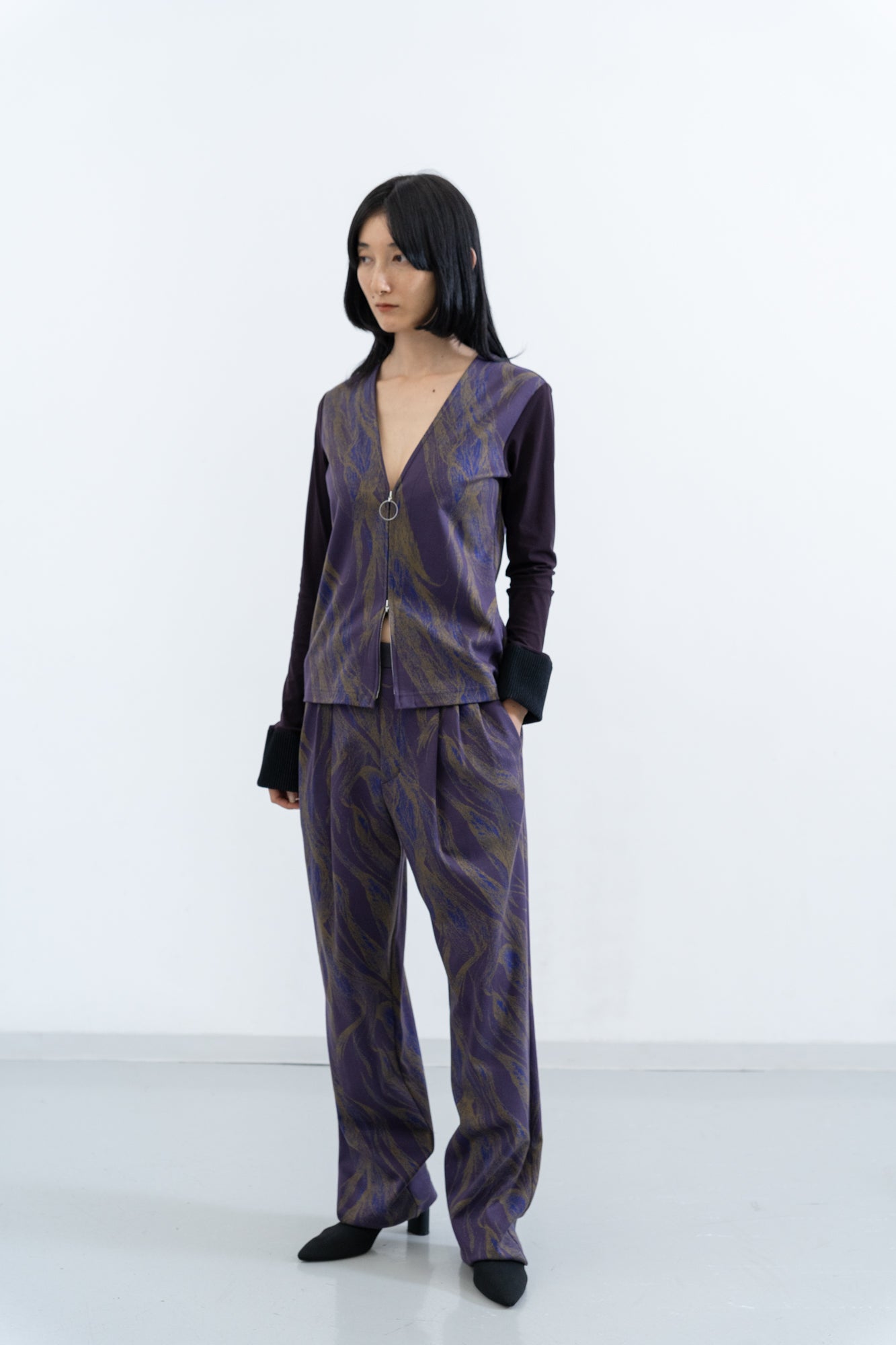 Aero Cardigan / violet