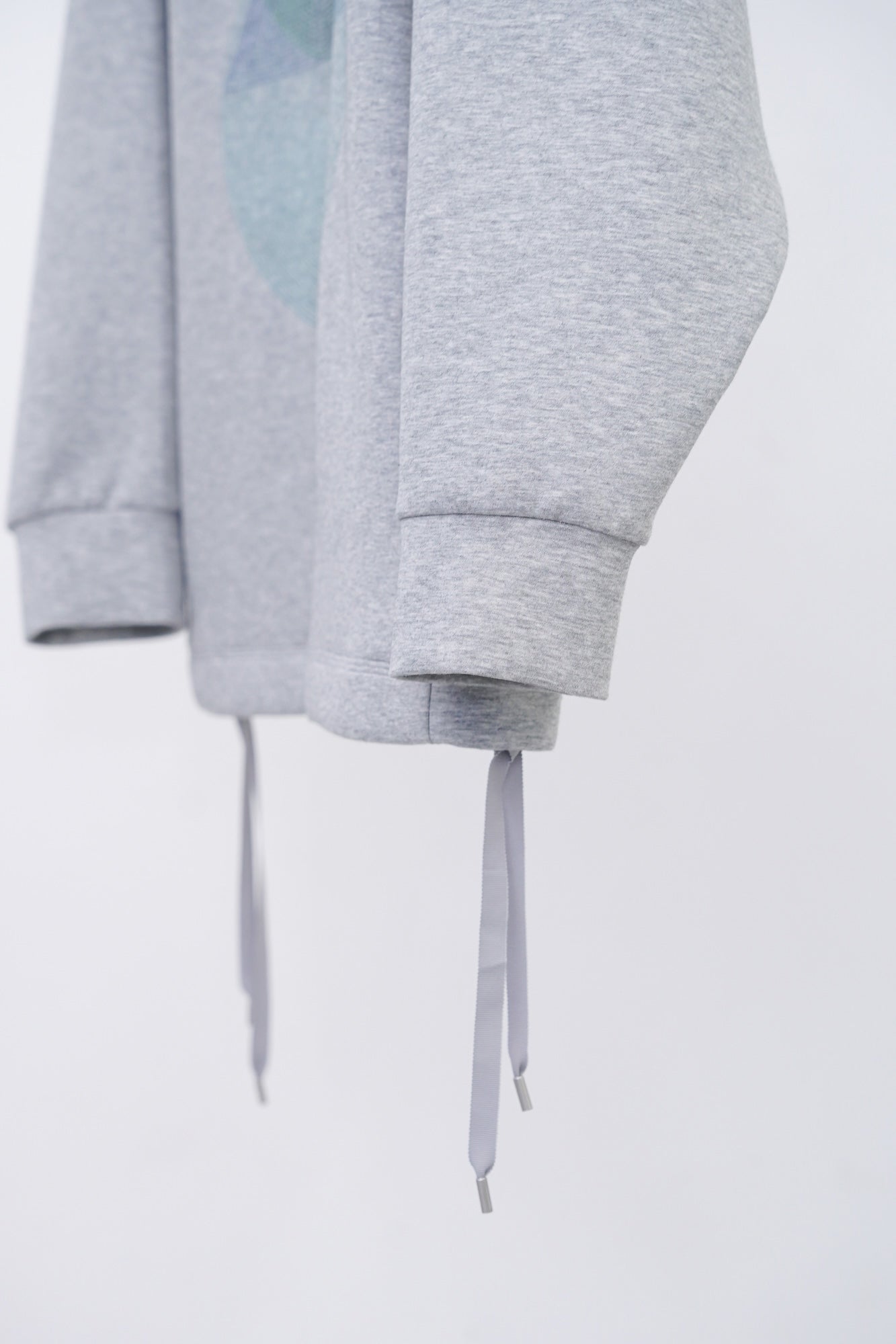 Echo Embroidery Hoodie / grey