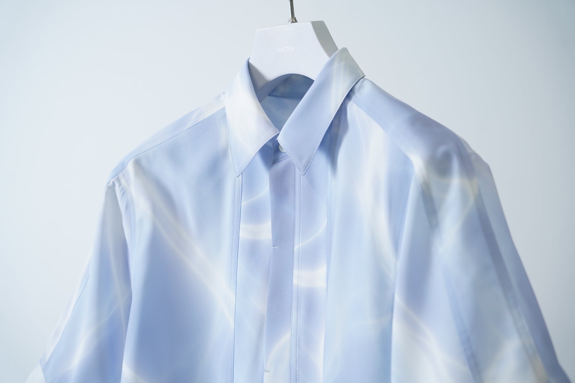 Neu Tri Shirt / light