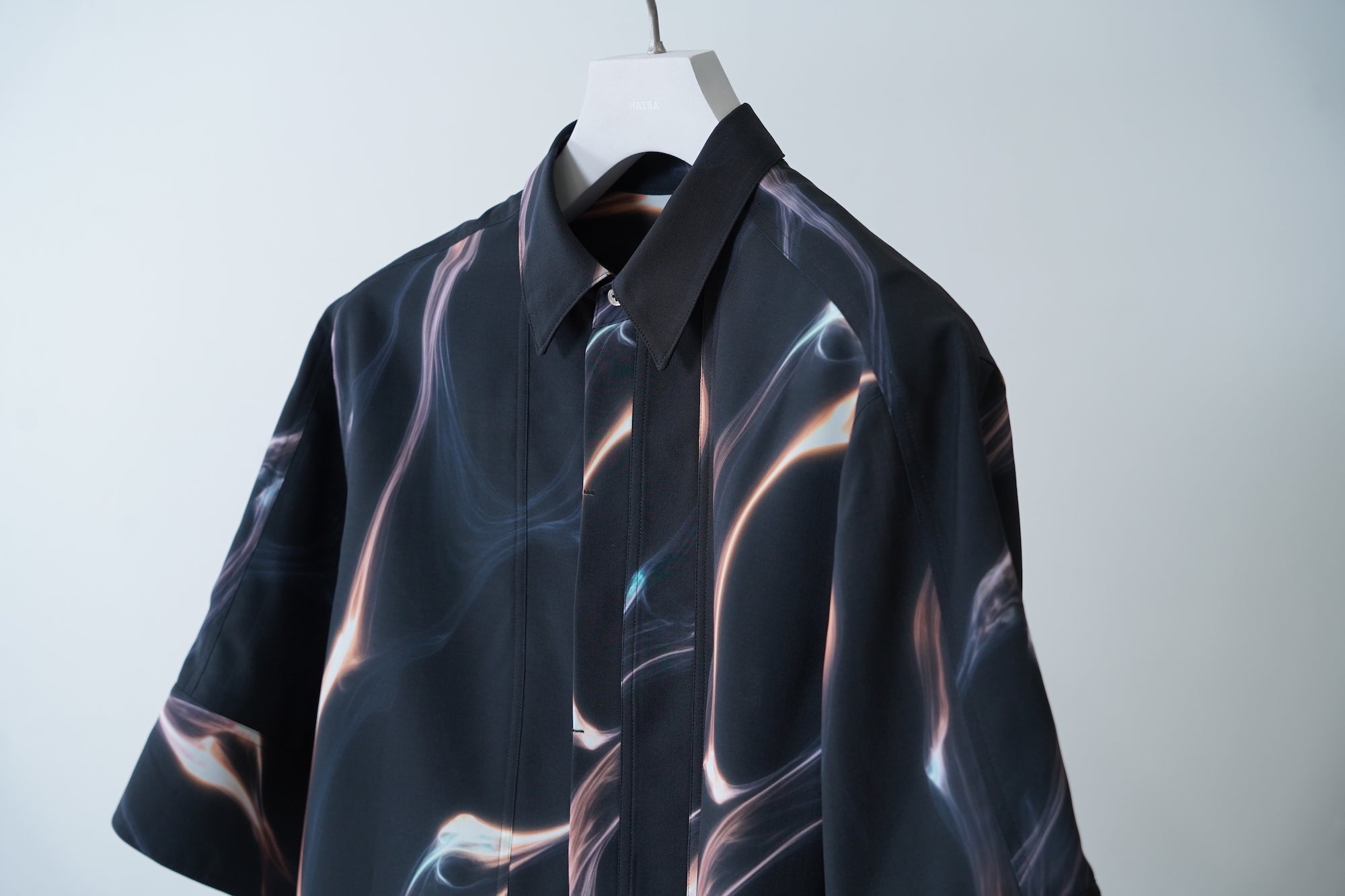 Neu Tri Shirt / dark