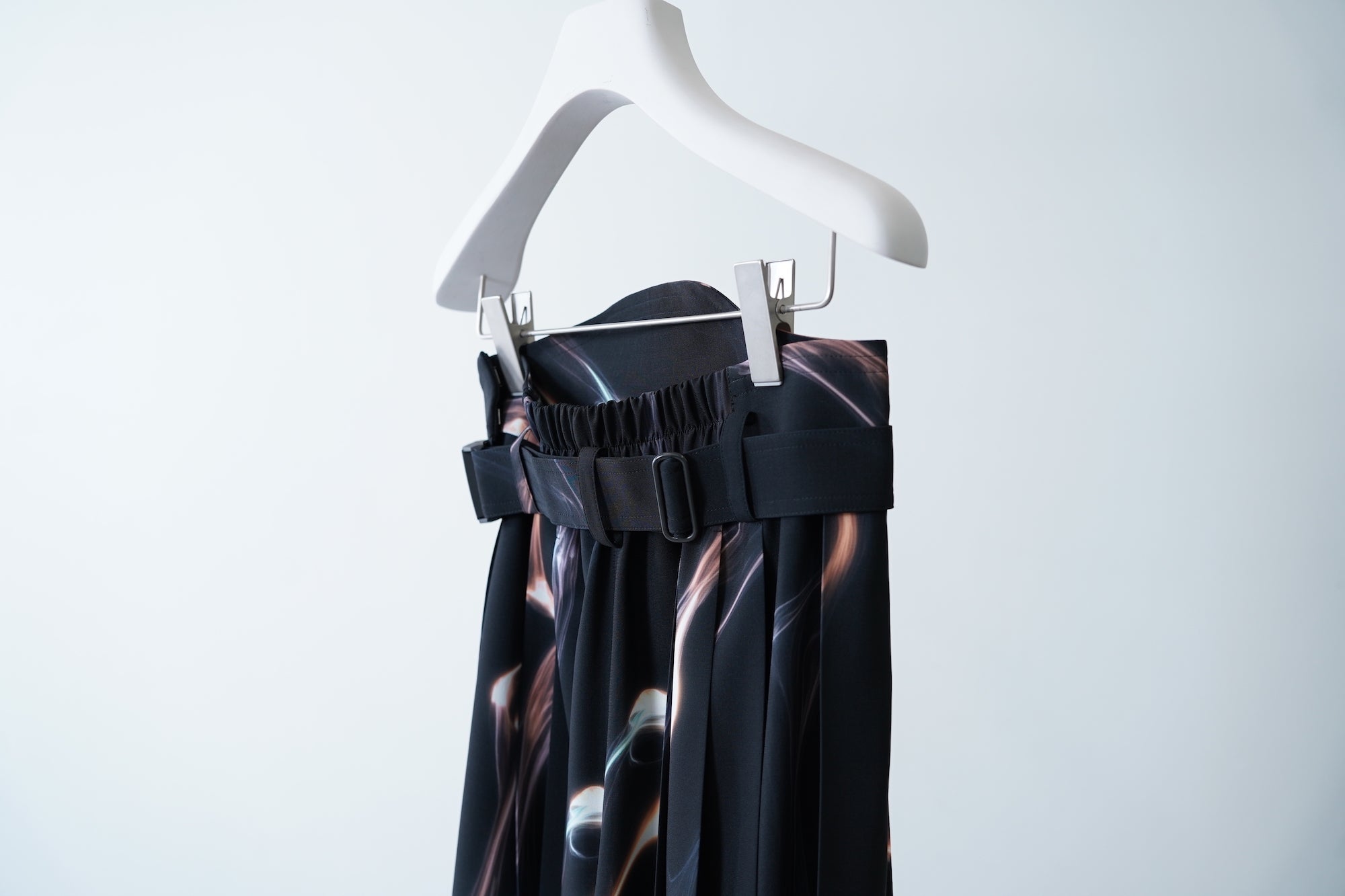 Hak Pleats Pants Neu / dark