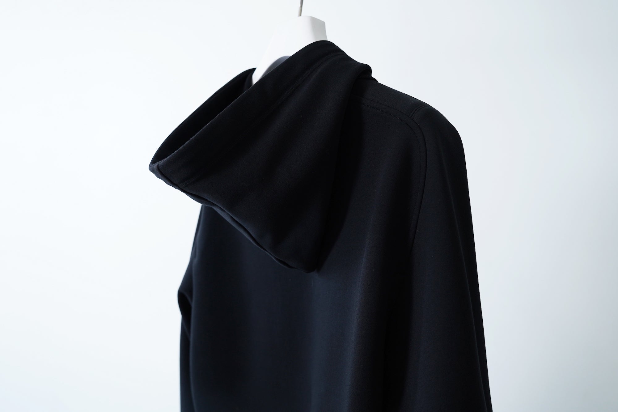 Diaphanera Hoodie / black