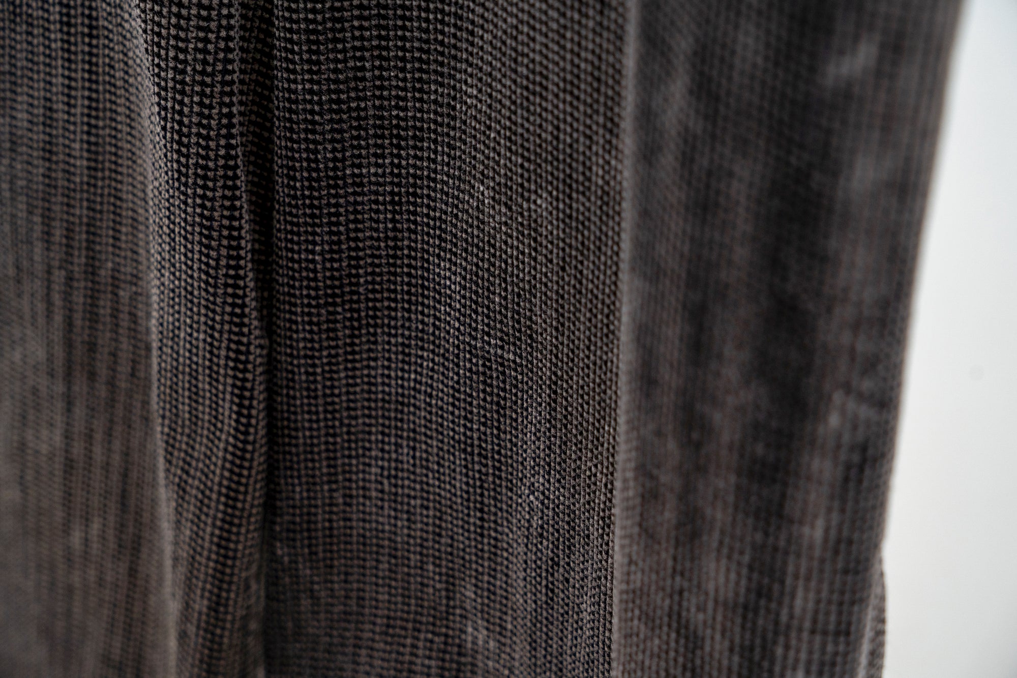 Mirage Bleach Corduroy Pants / black