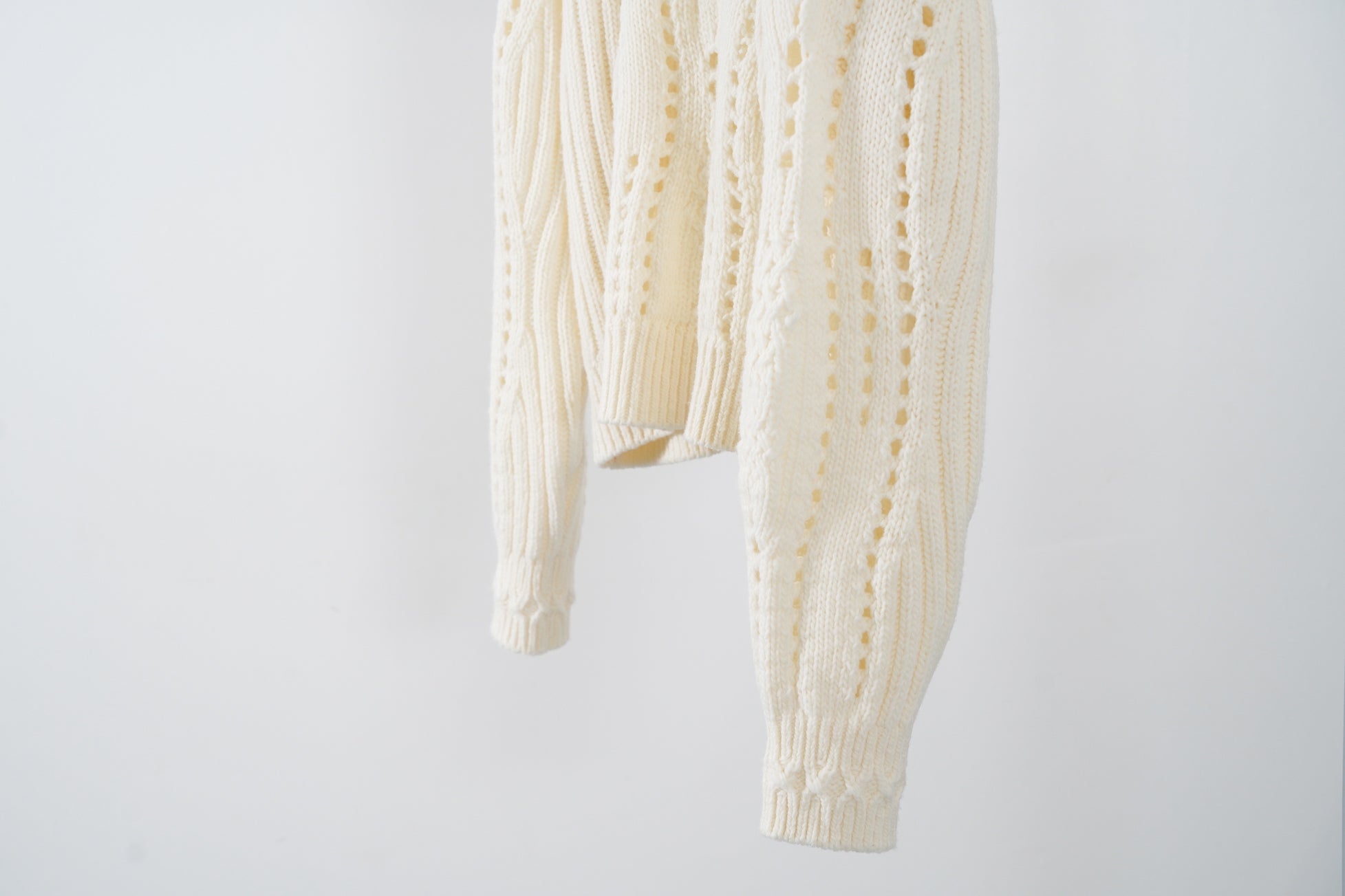 Allele Cable Sweater / ivory