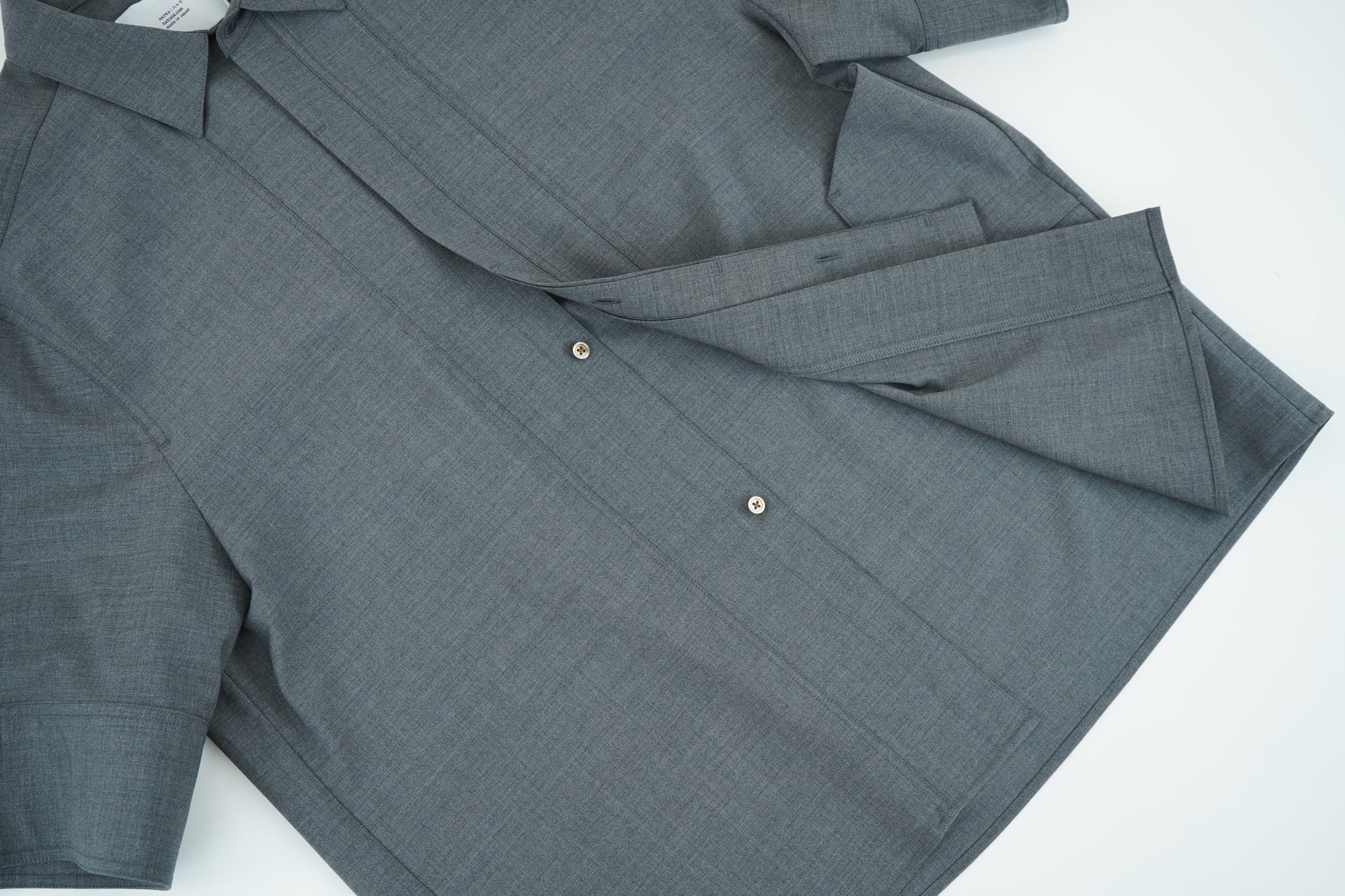 Tri Front Shirt / grey