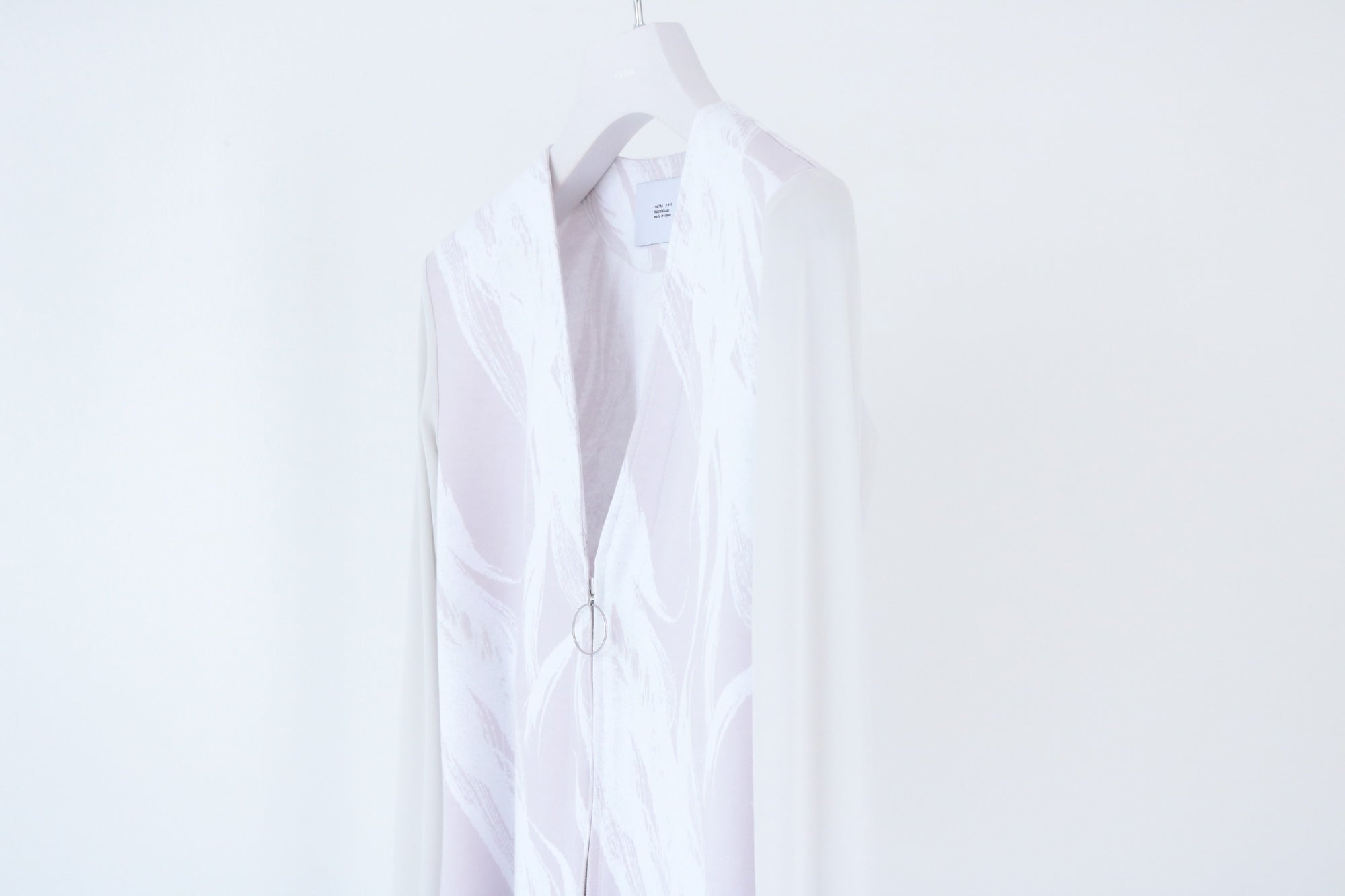 Aero Cardigan / clear