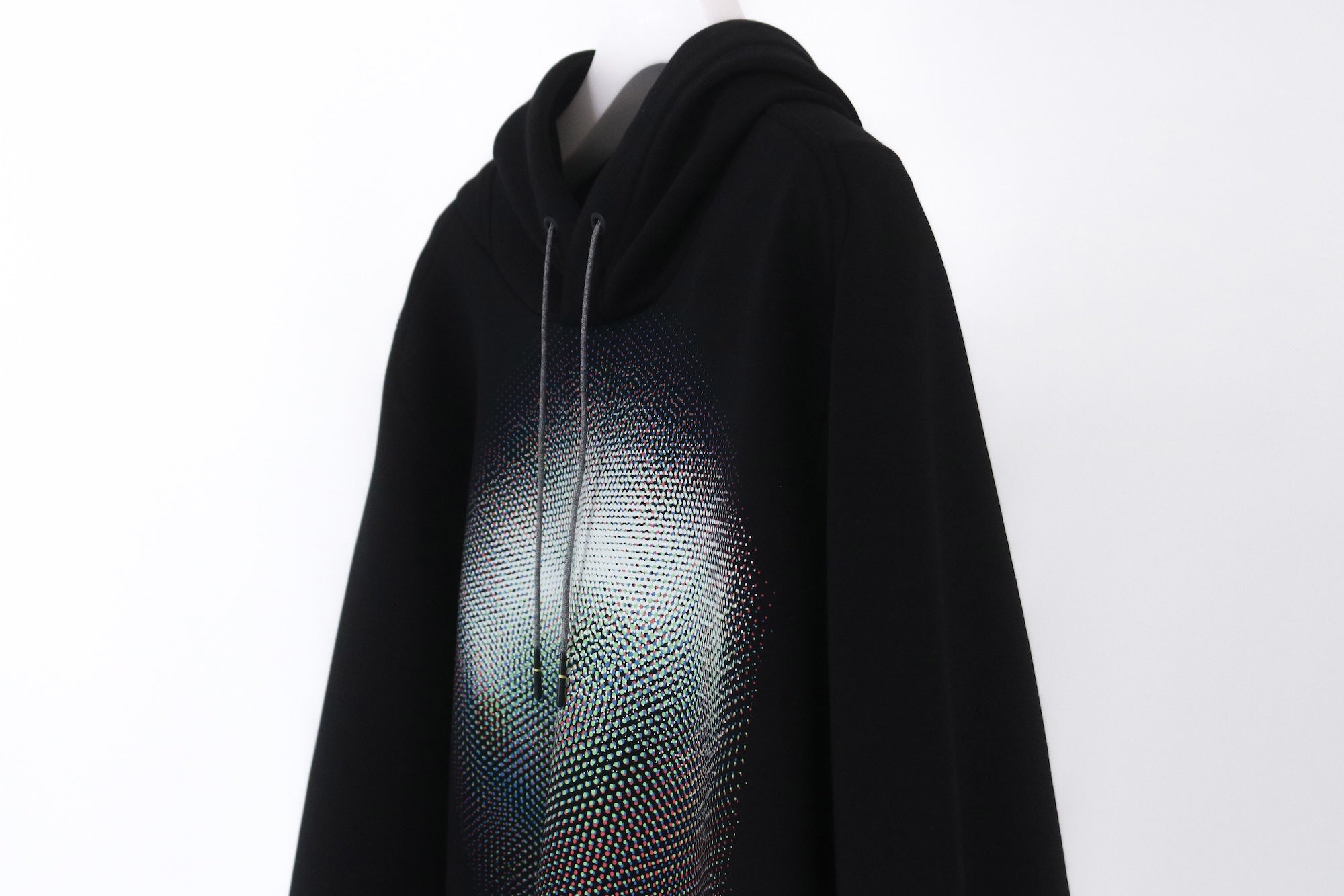 Tear Hoodie / black