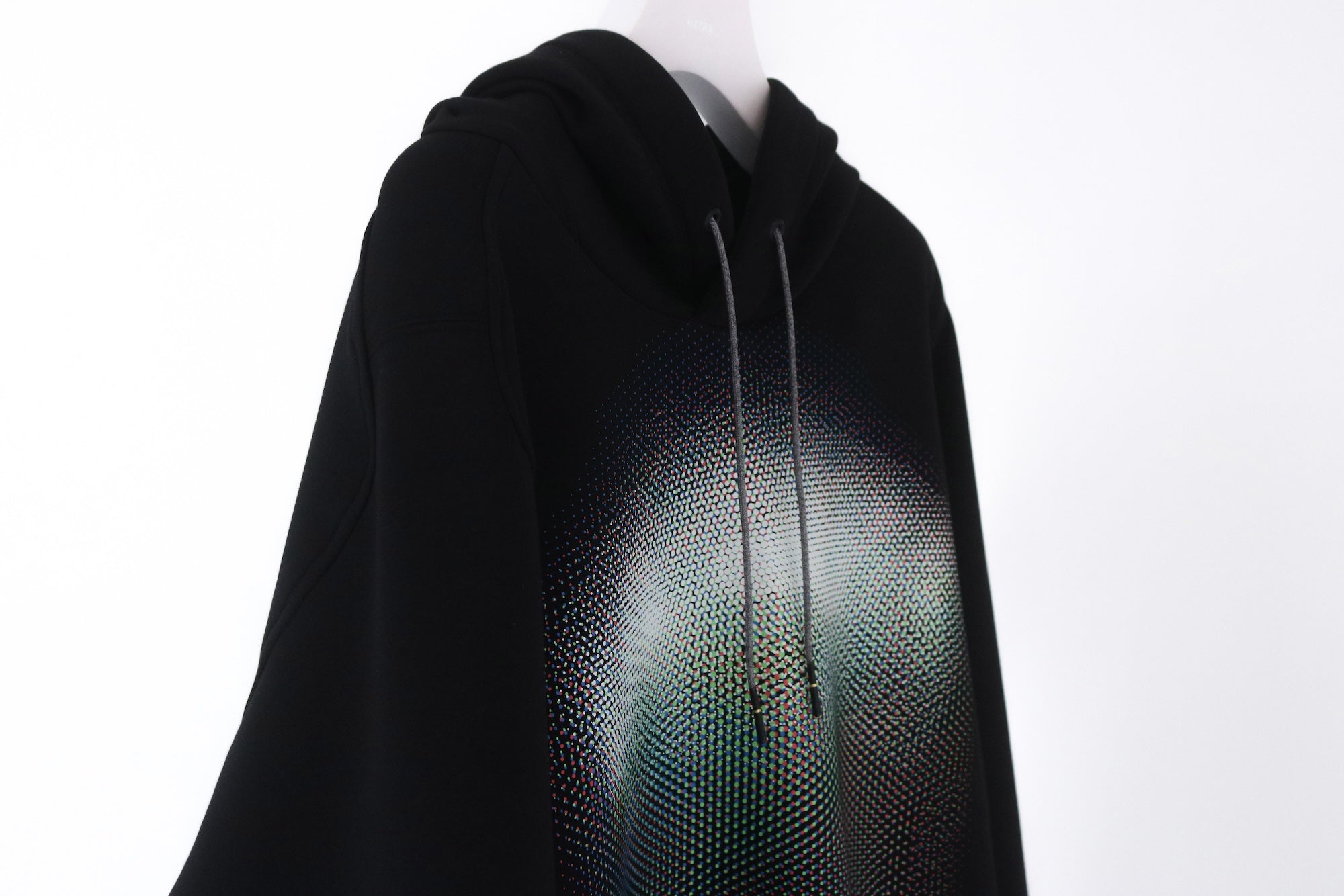 Tear Hoodie / black
