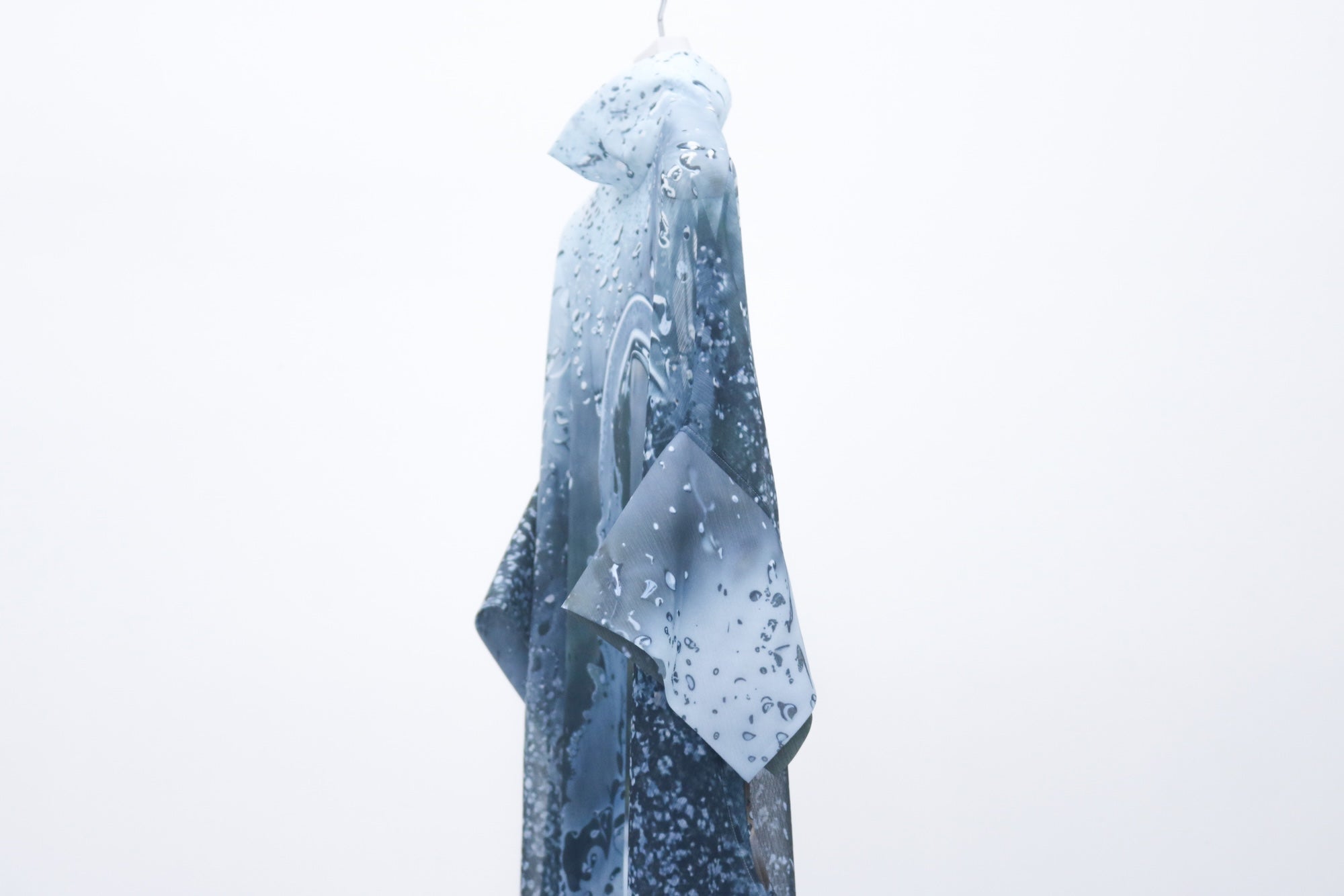 Phenomenal Sheer Robe / mist