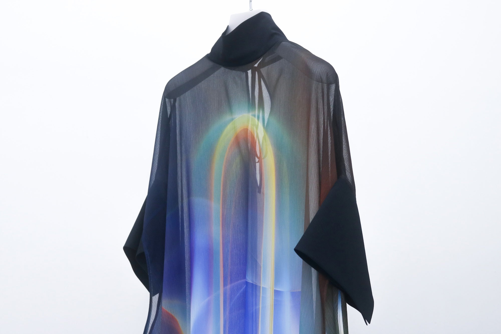 Phenomenal Sheer Robe / halo