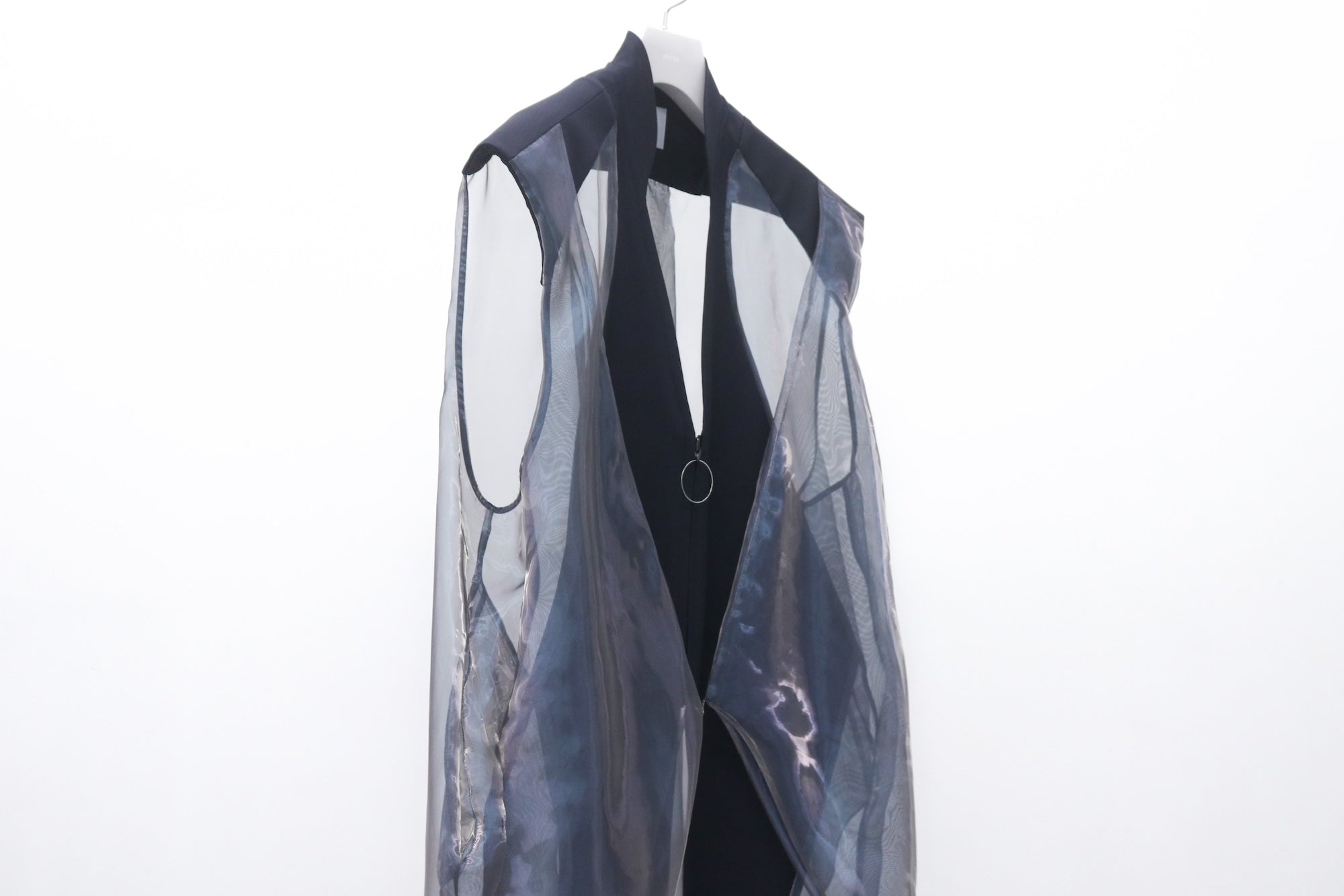 Tao Sheer Gown / navy