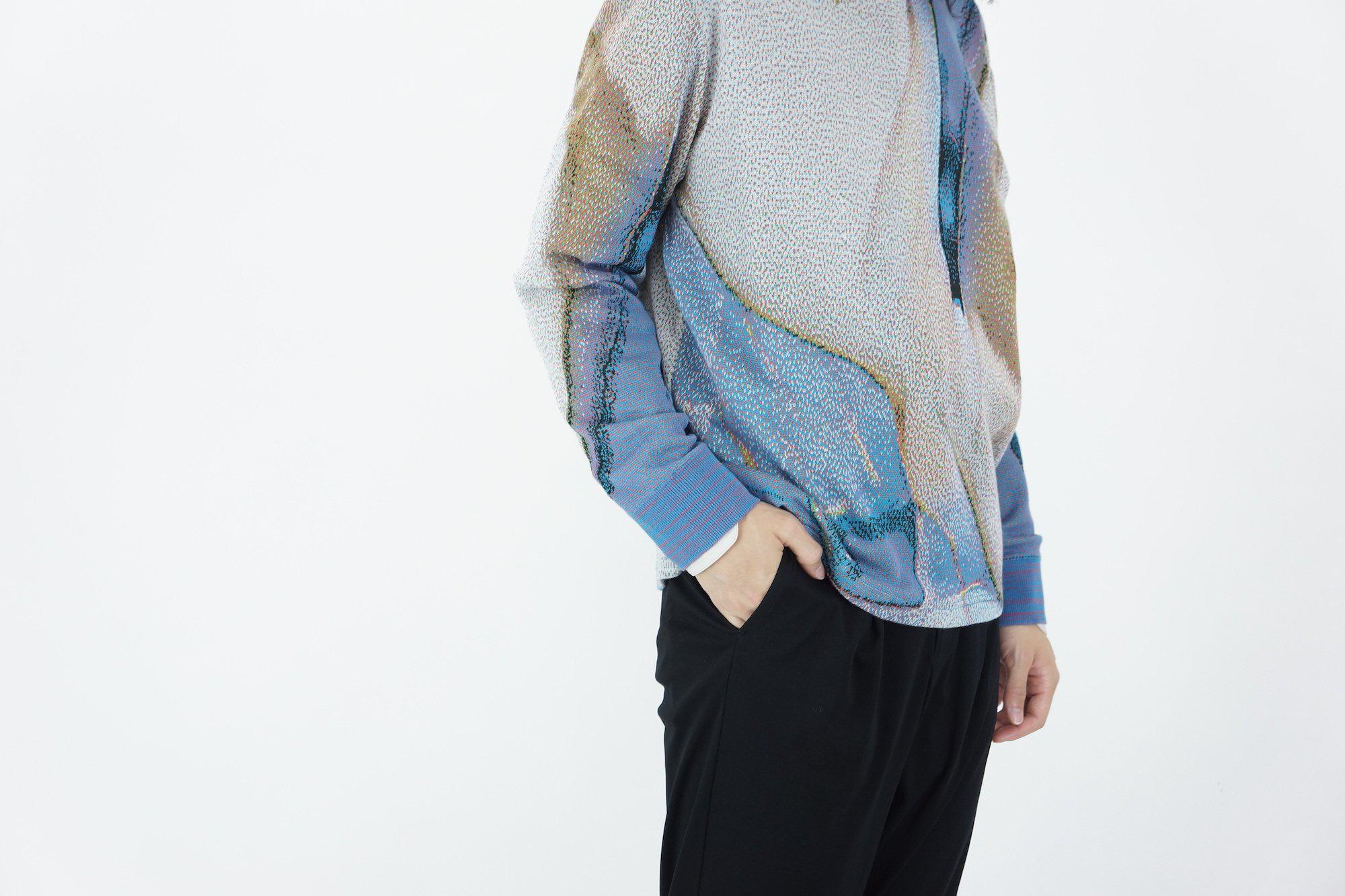 Syn Feather Sweater / SWALLOW