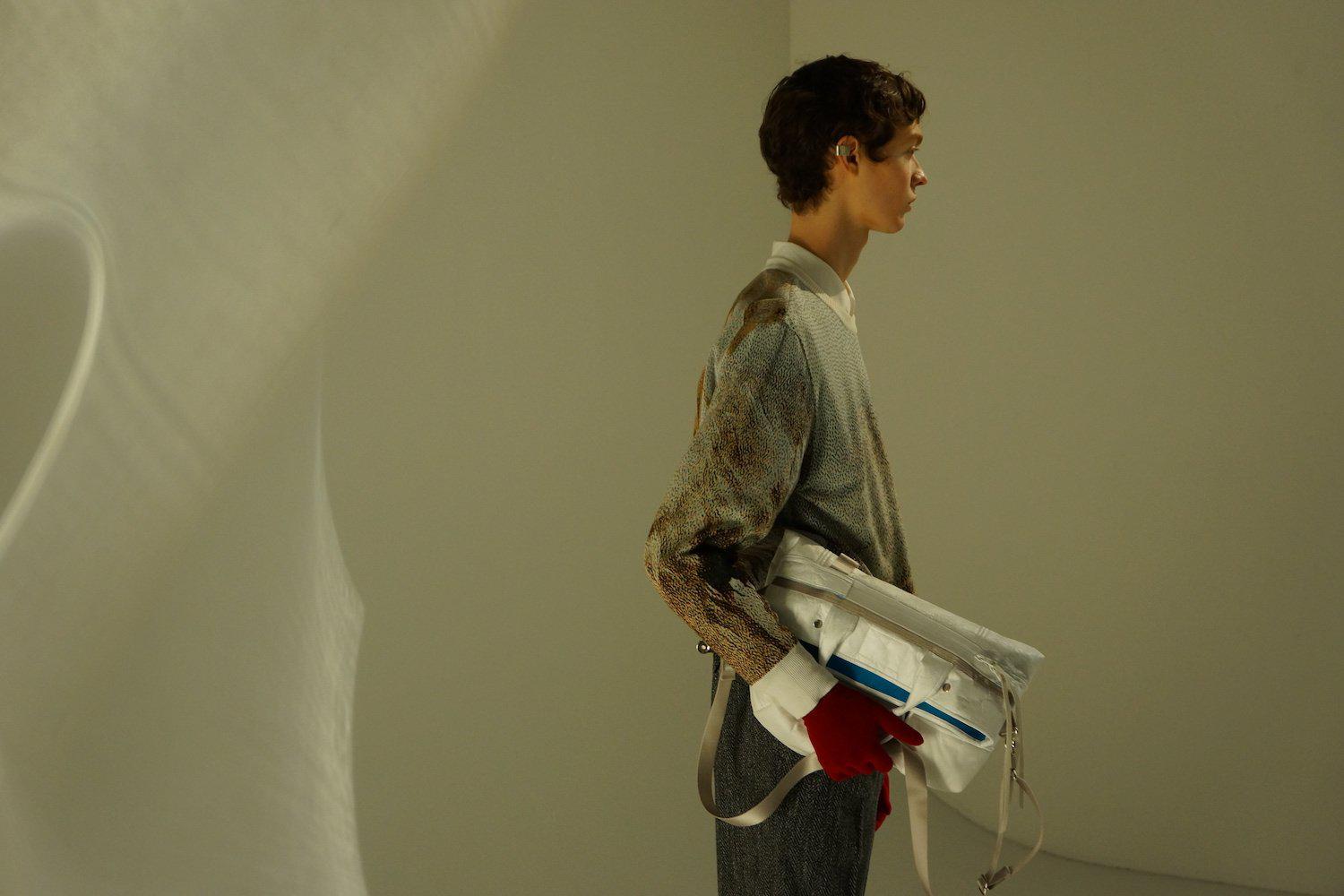 Syn Feather Sweater / Toki