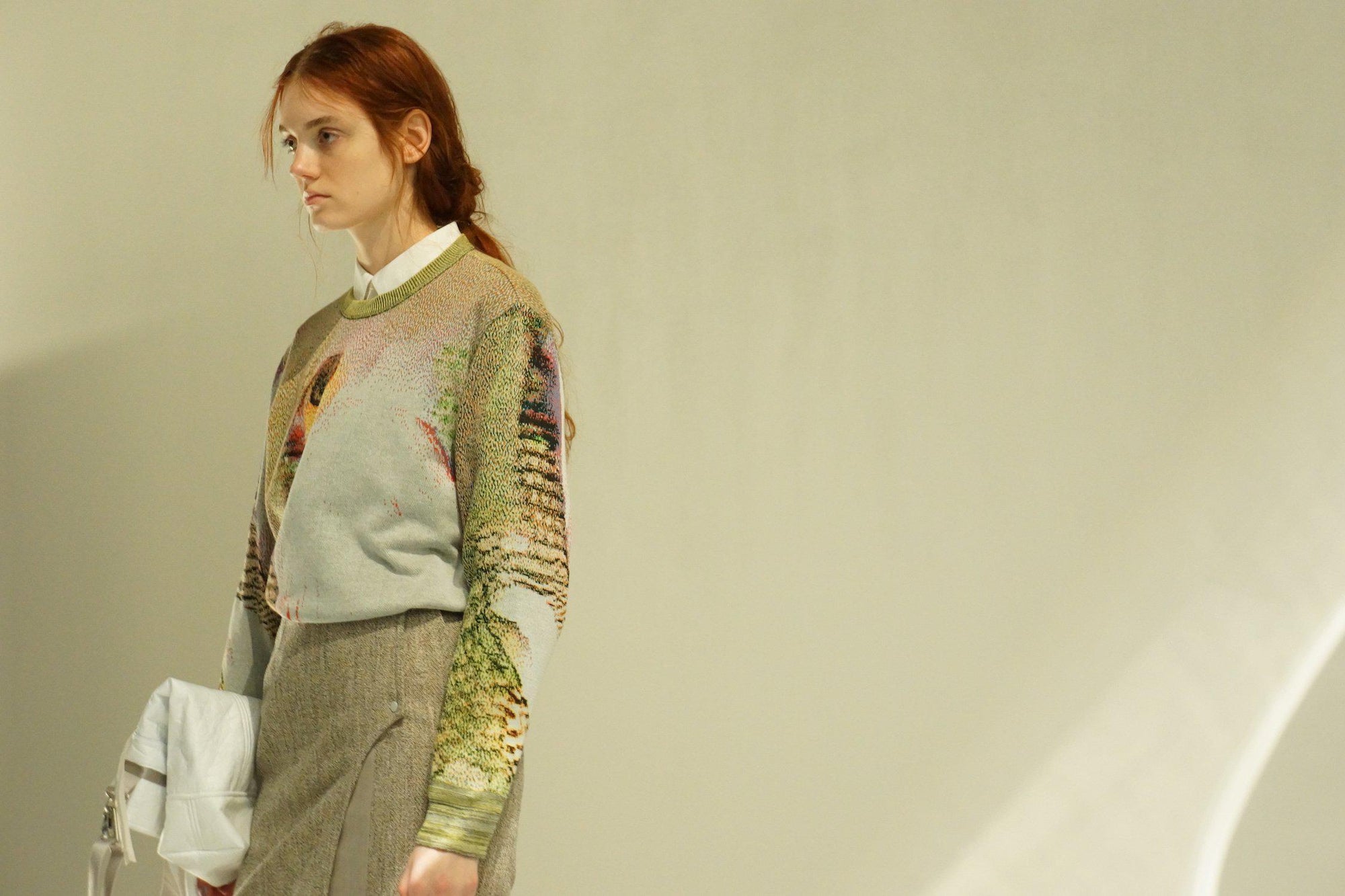 Syn Feather Sweater / Owl