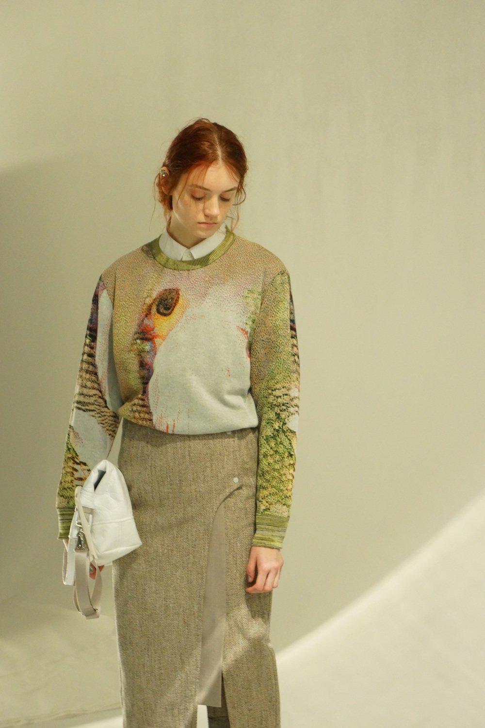 Syn Feather Sweater / Owl