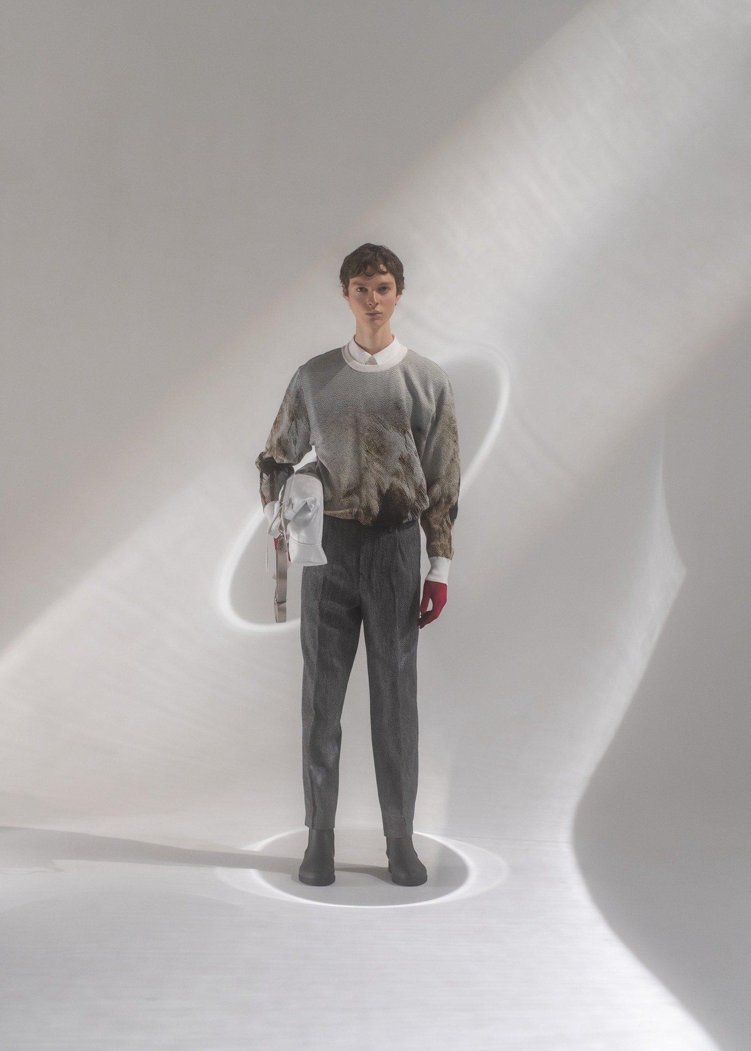 Syn Feather Sweater / Toki