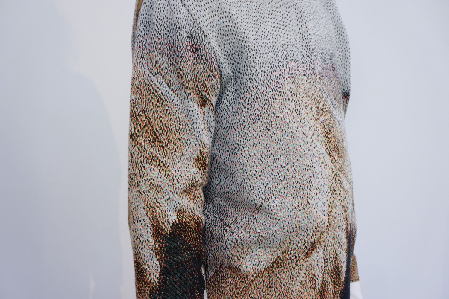 Syn Feather Sweater / Toki