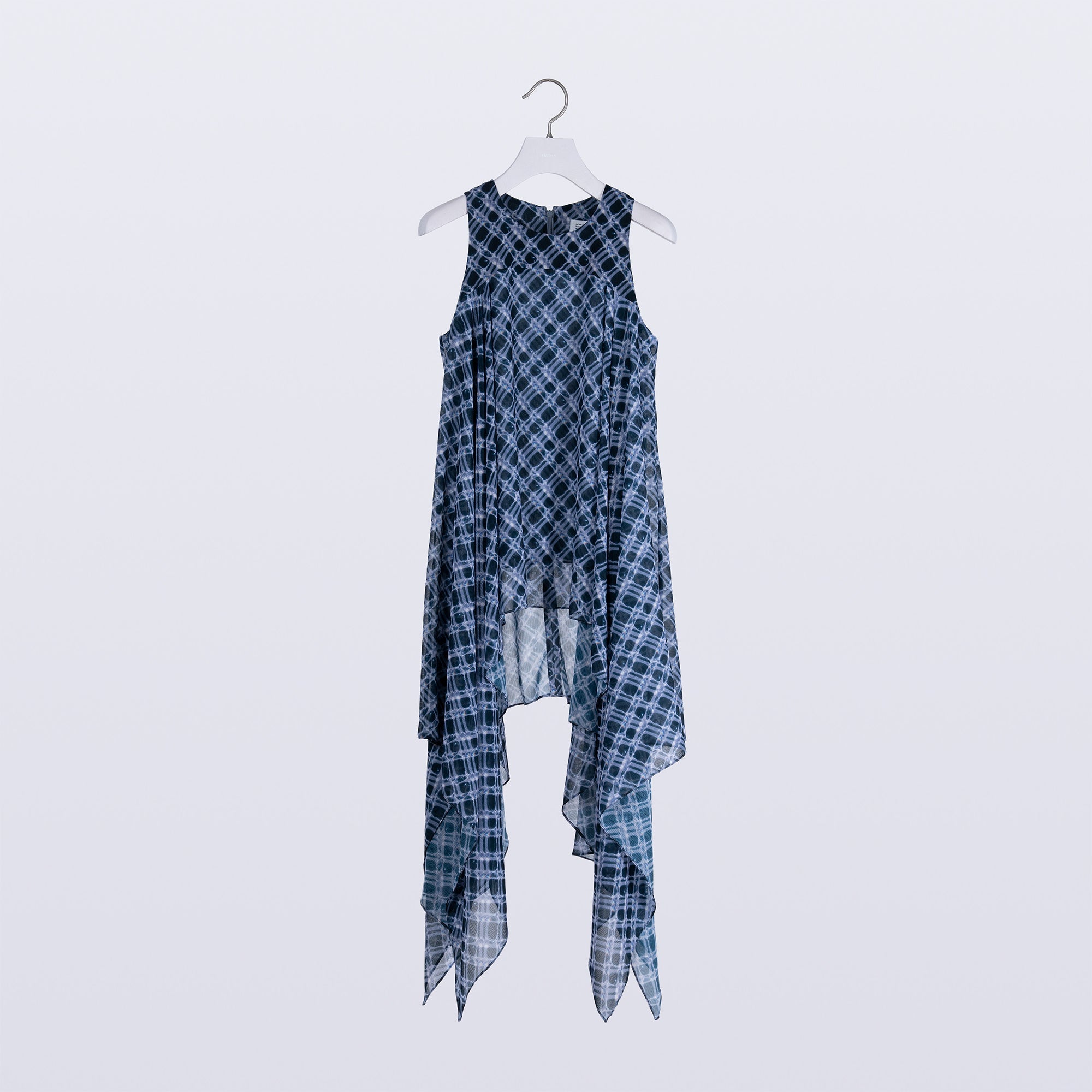 [PRE] Lattice Skyfish Robe / charcoal