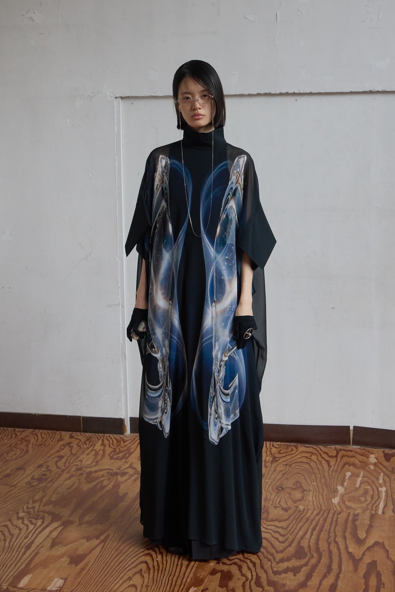 Sphere Sheer Robe / black