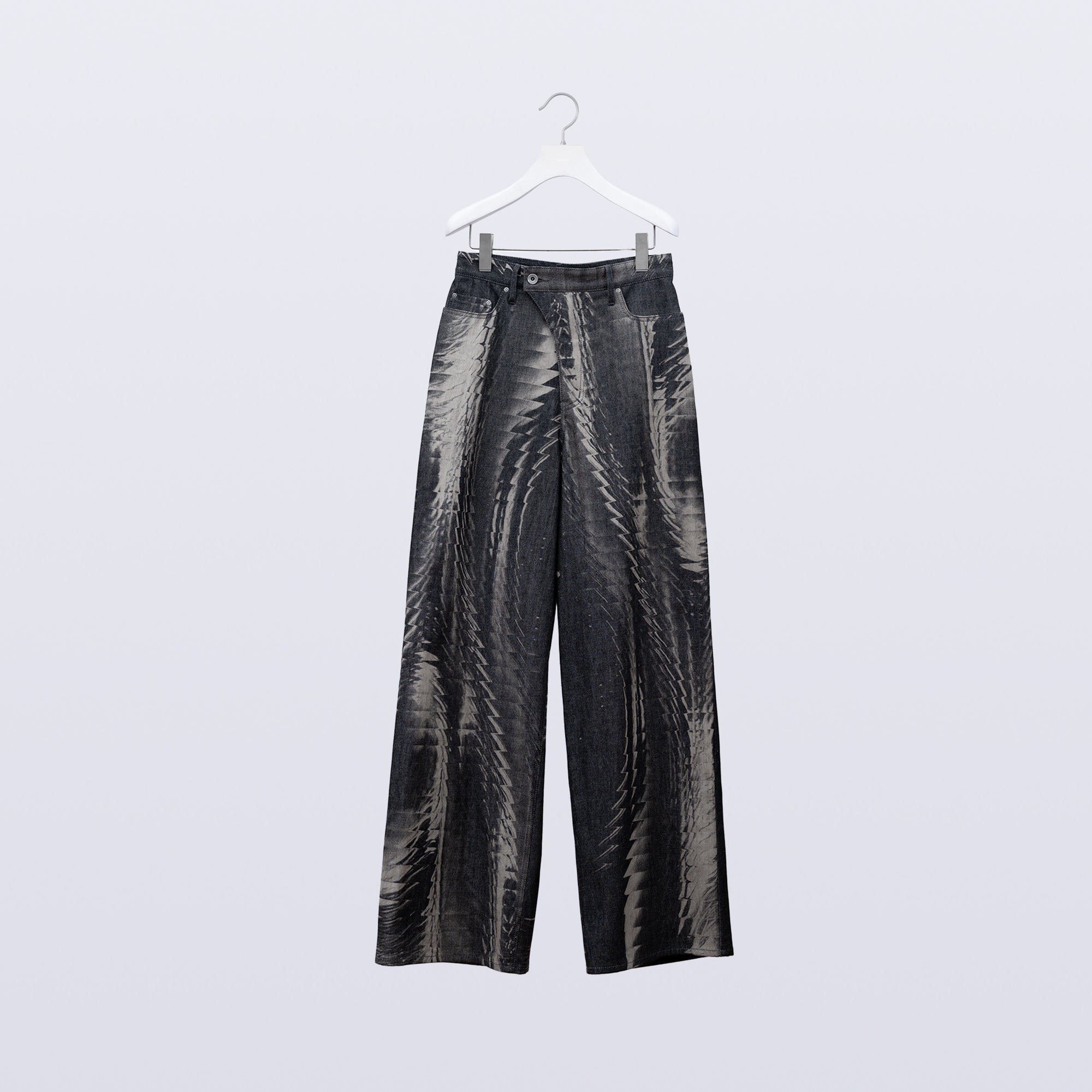 Latent Bleach Denim / black – HATRA OFFICIAL