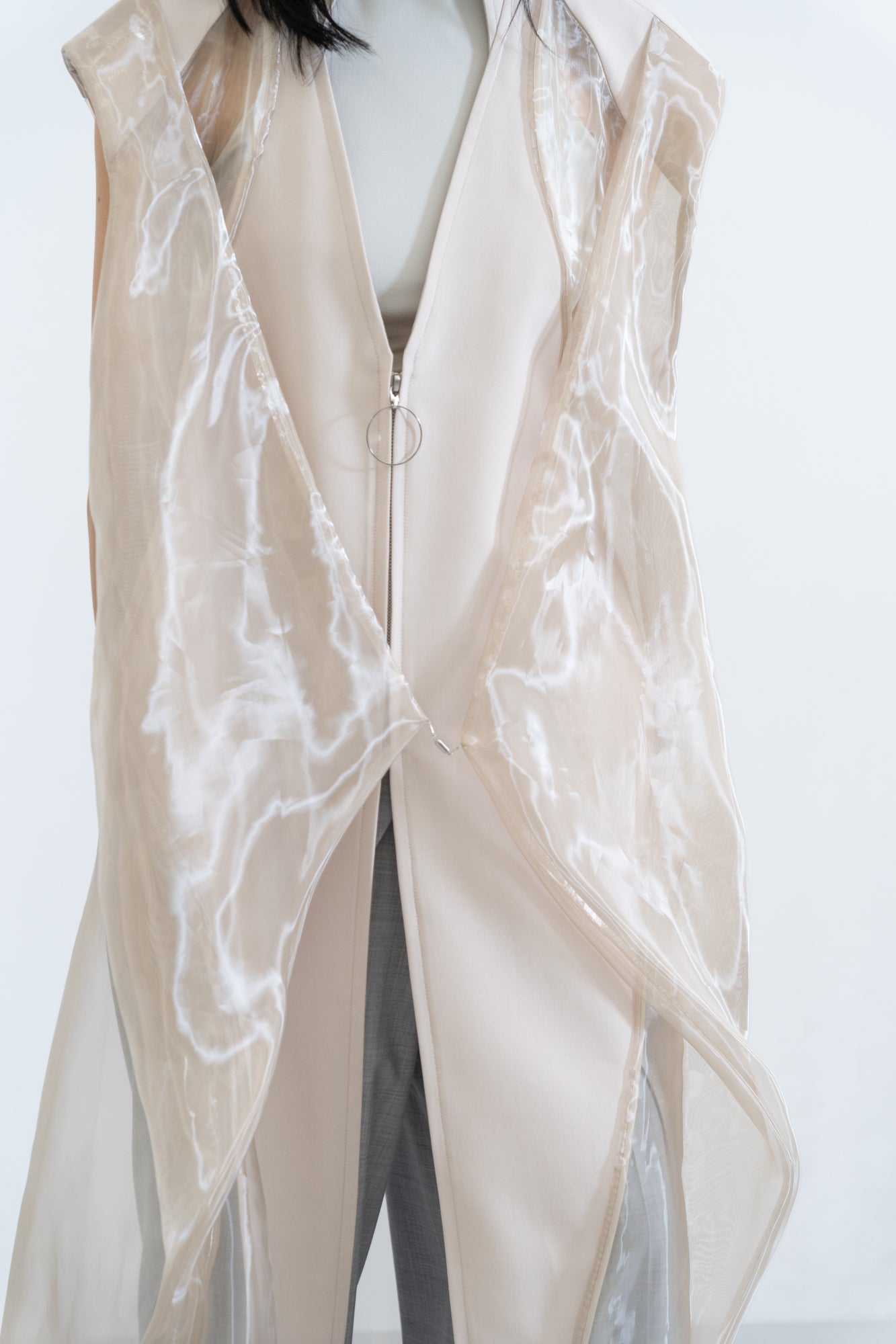 Tao Sheer Gown / beige