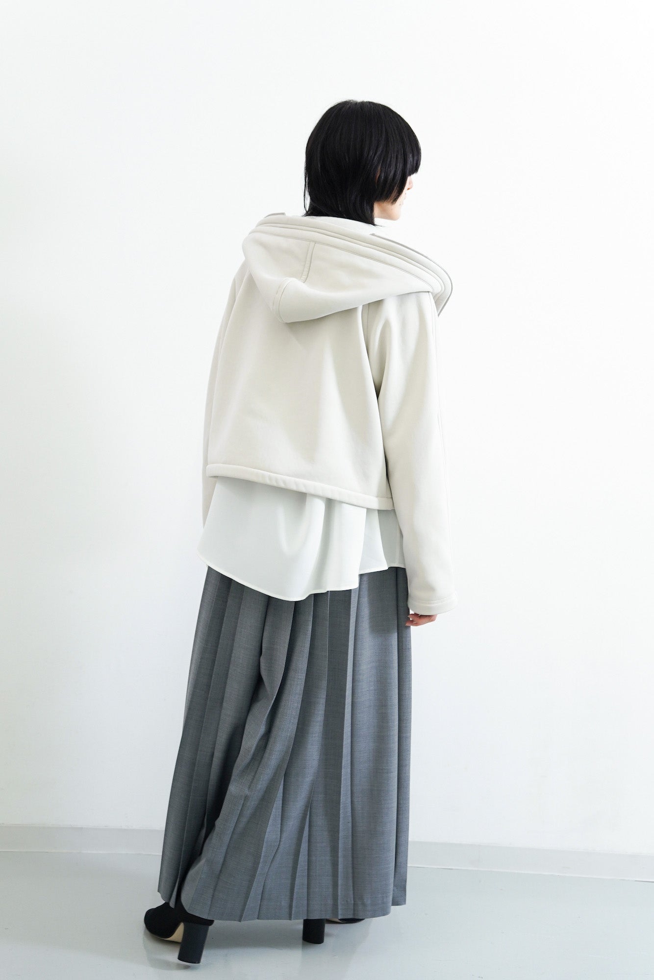 Hak Pleats Pants / grey