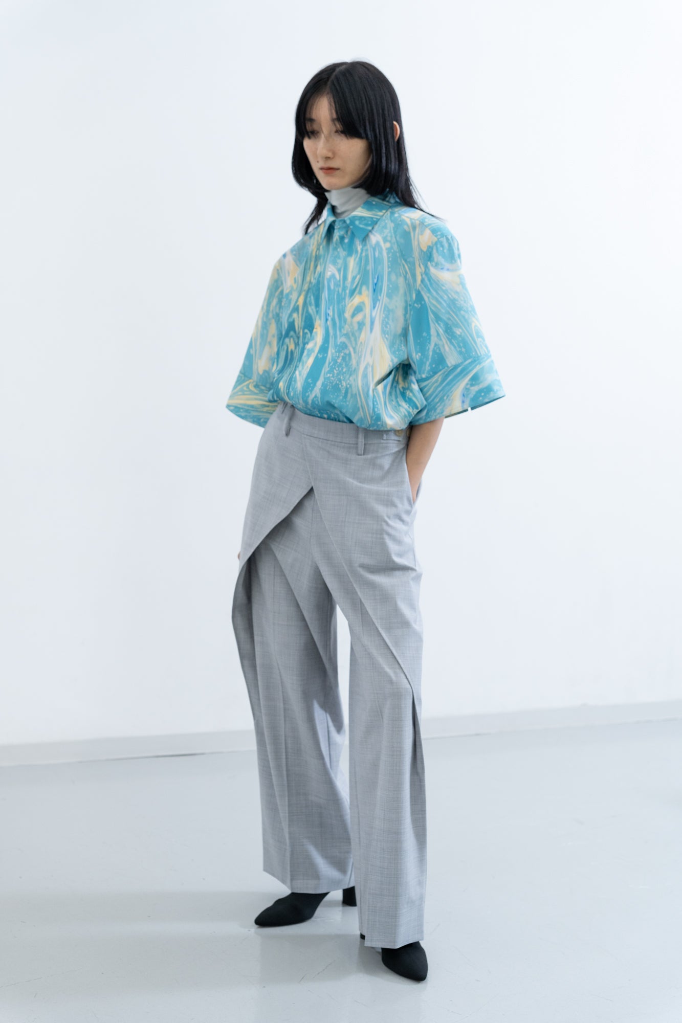HATRA Dia Trousers デザイン スラックス パンツ HATRA(ハトラ)】Dia Trousers パンツ(BT01-25ss) | CAMBIO カンビオ