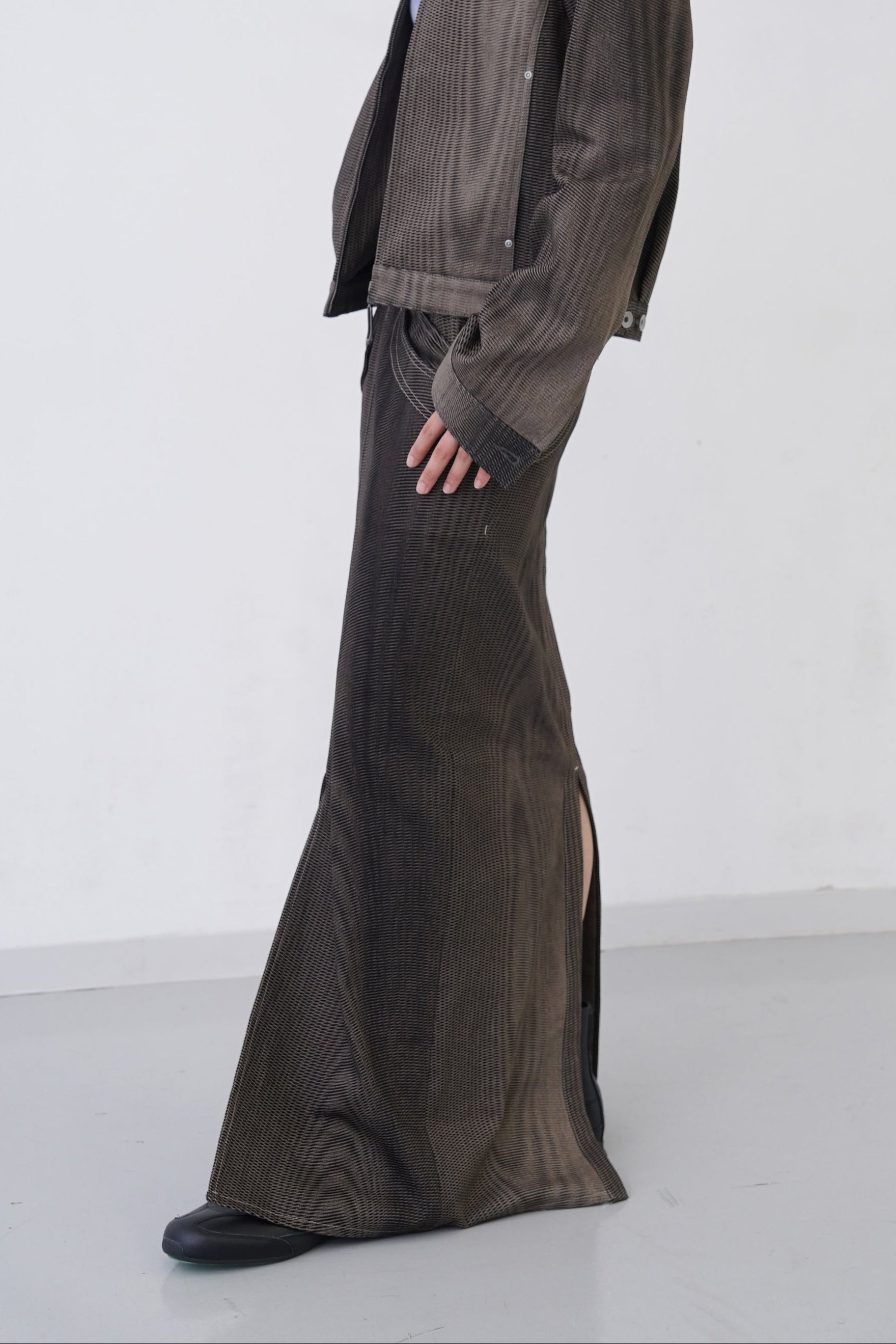 Mirage Bleach Skirt / black