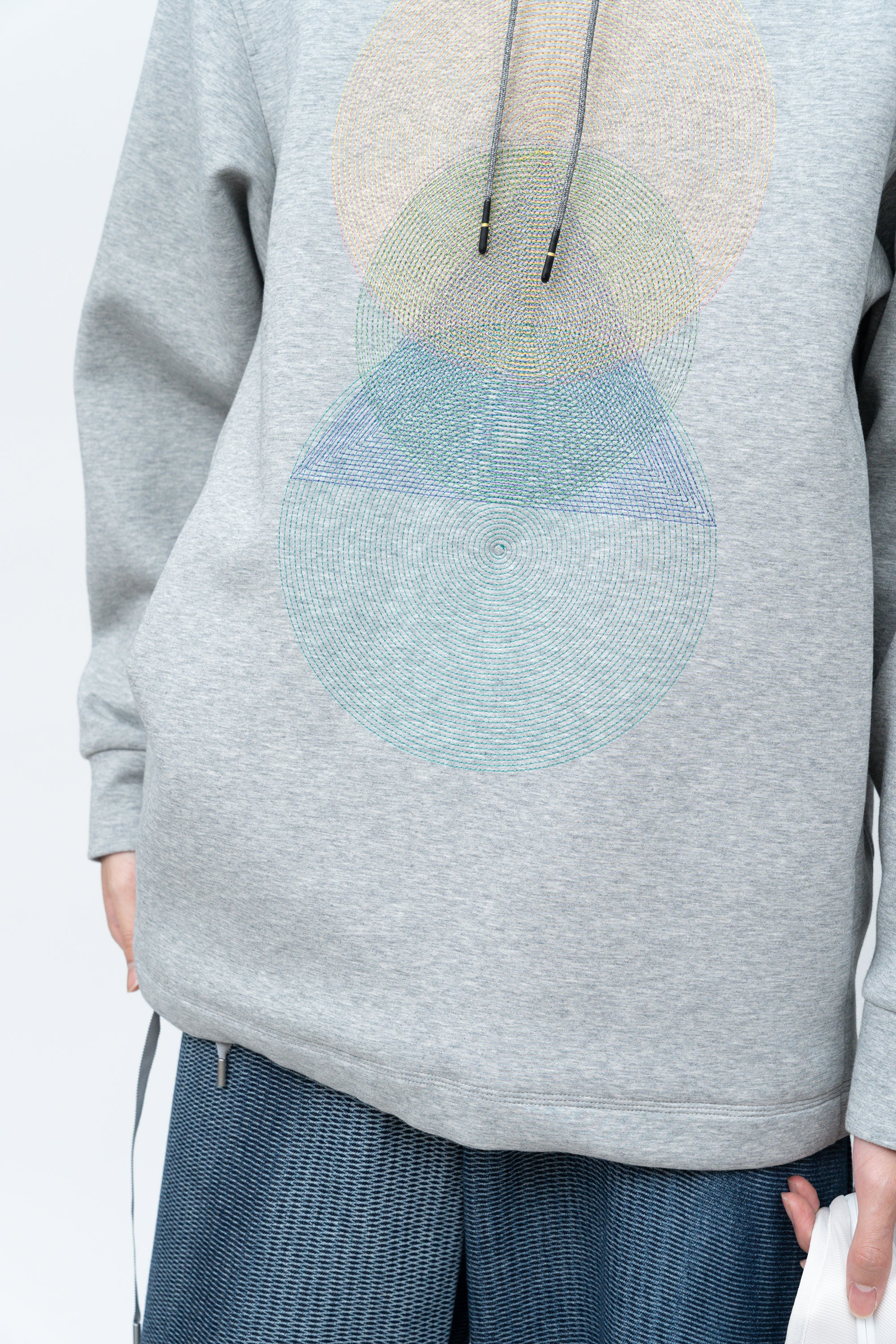 Echo Embroidery Hoodie / grey