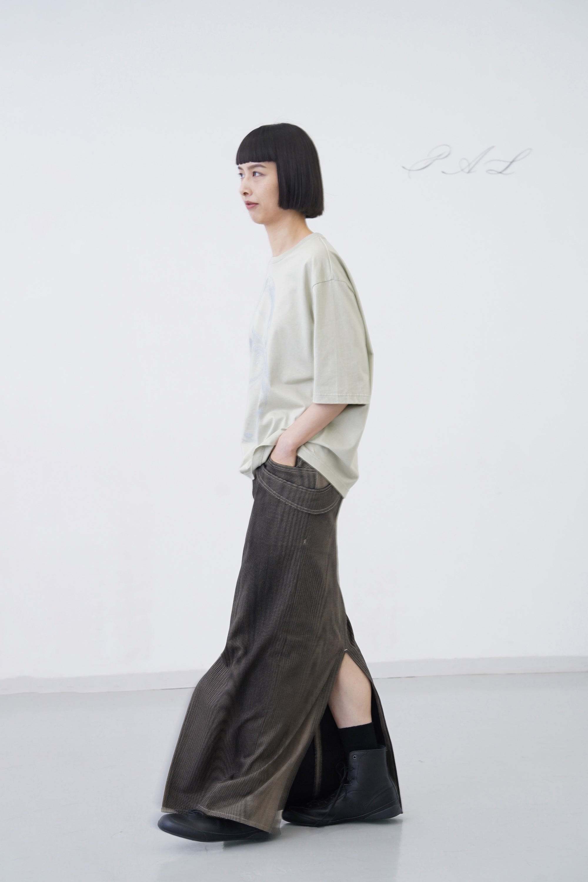 [PRE] Mirage Bleach Skirt / black