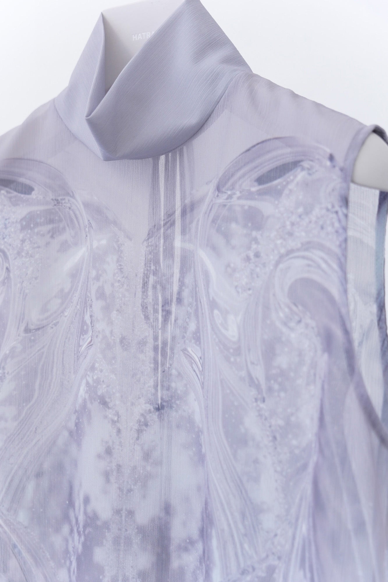 [PRE] Phenomenal Sheer Blouse / fog grey