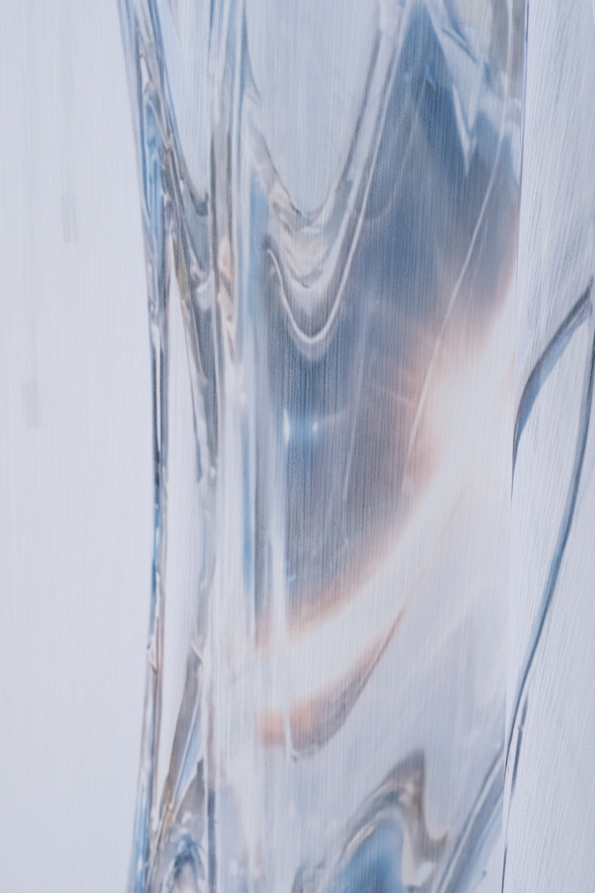Sphere Sheer Robe / white