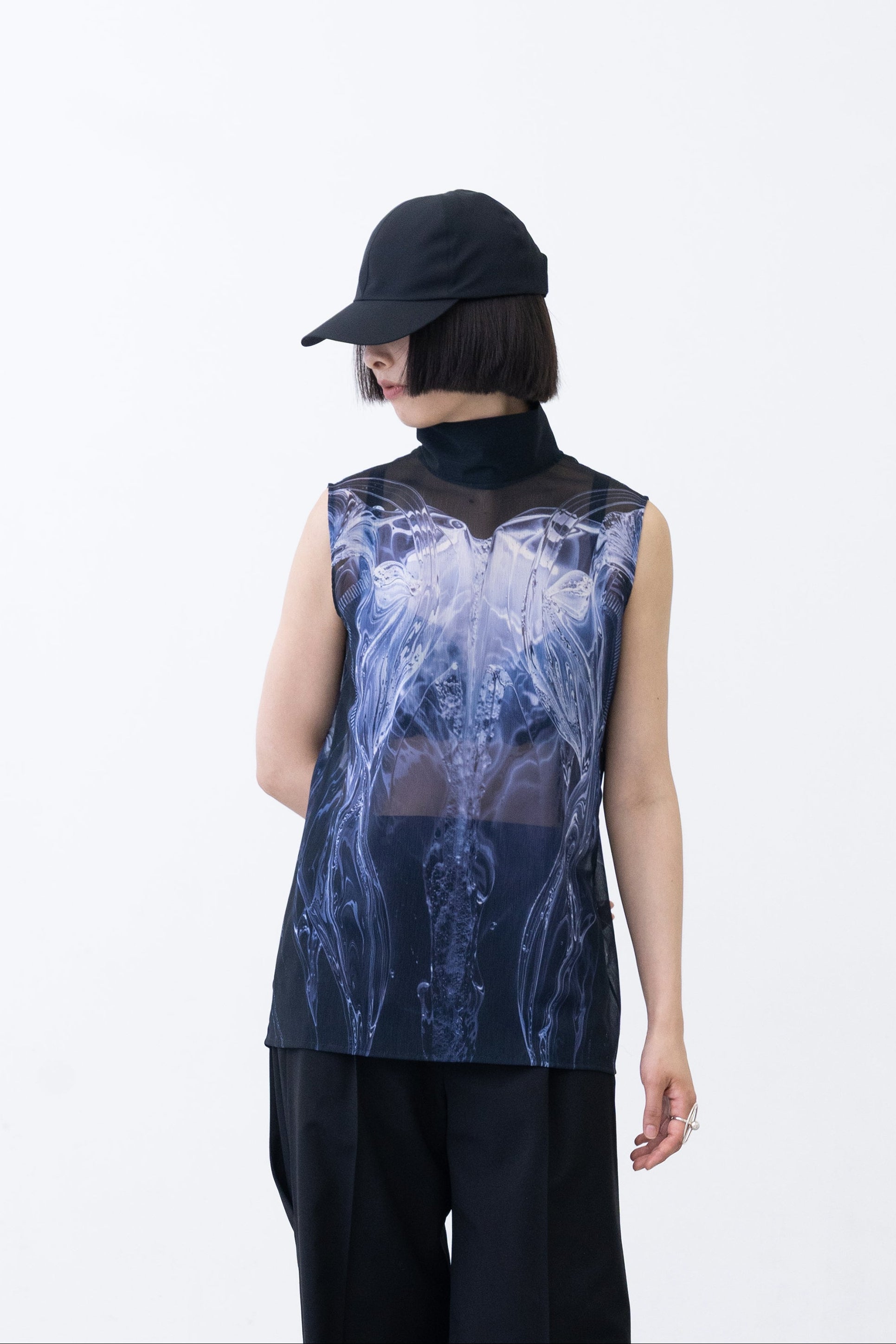 Phenomenal Sheer Blouse / black