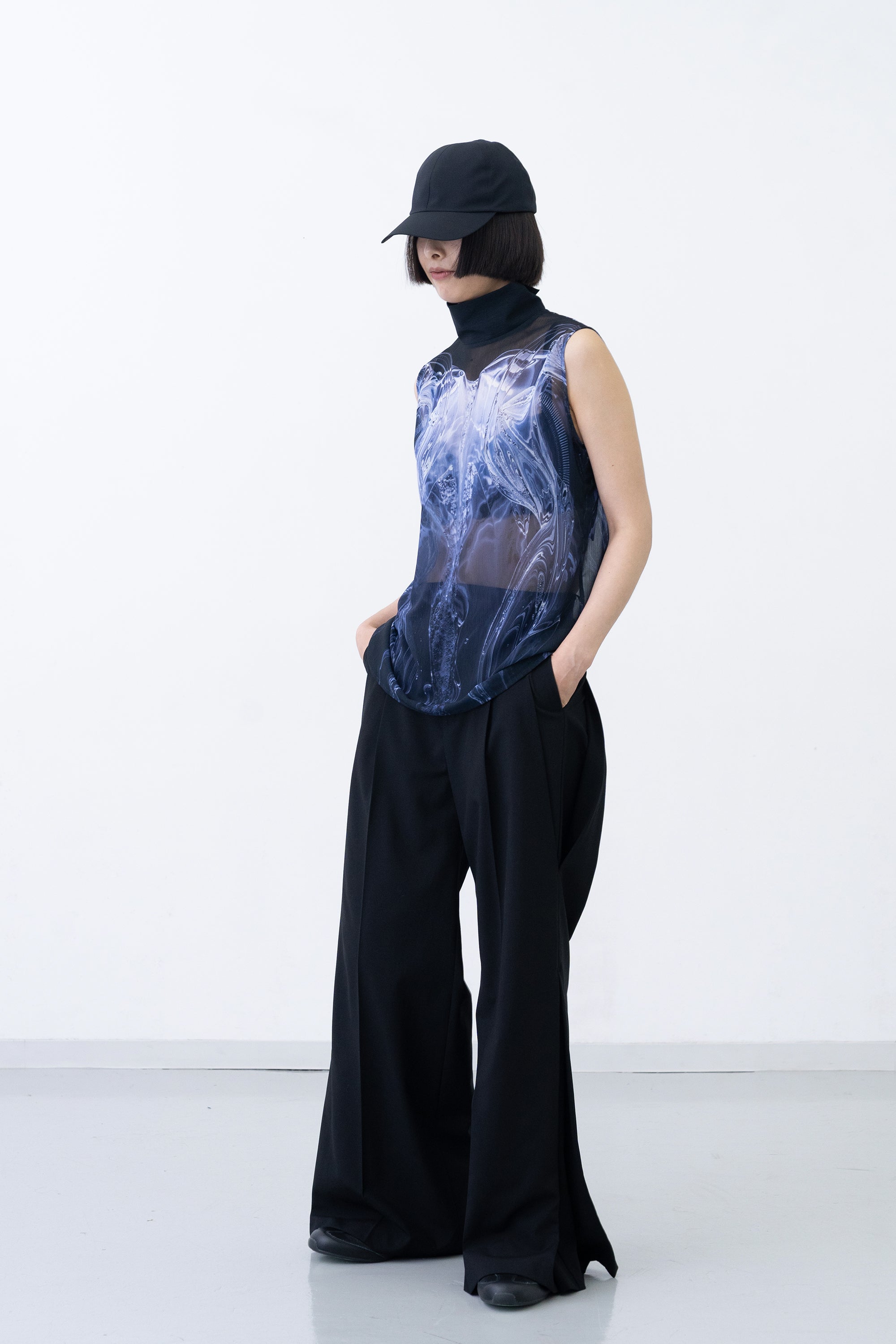 [PRE] Phenomenal Sheer Blouse / black