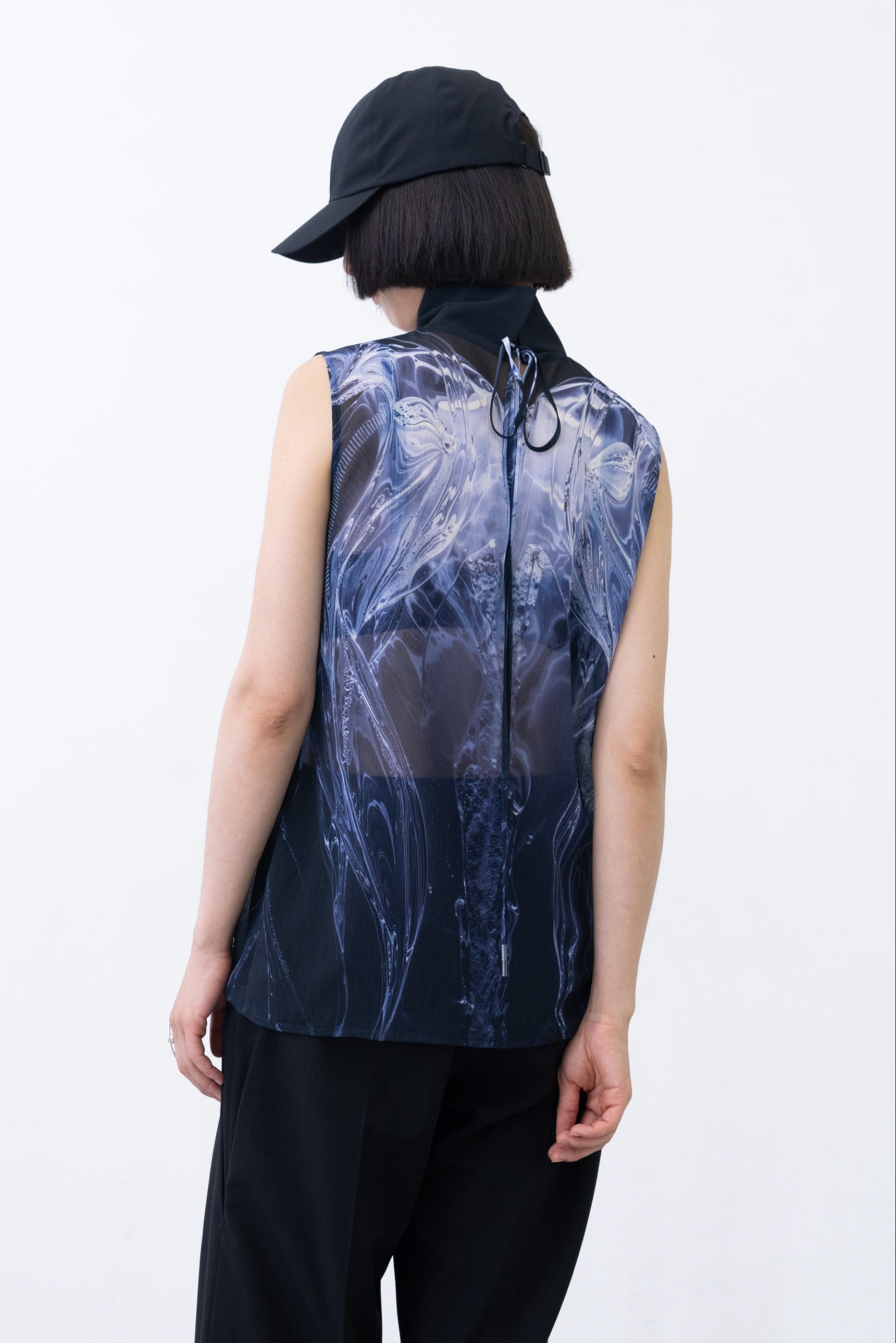 Phenomenal Sheer Blouse / black