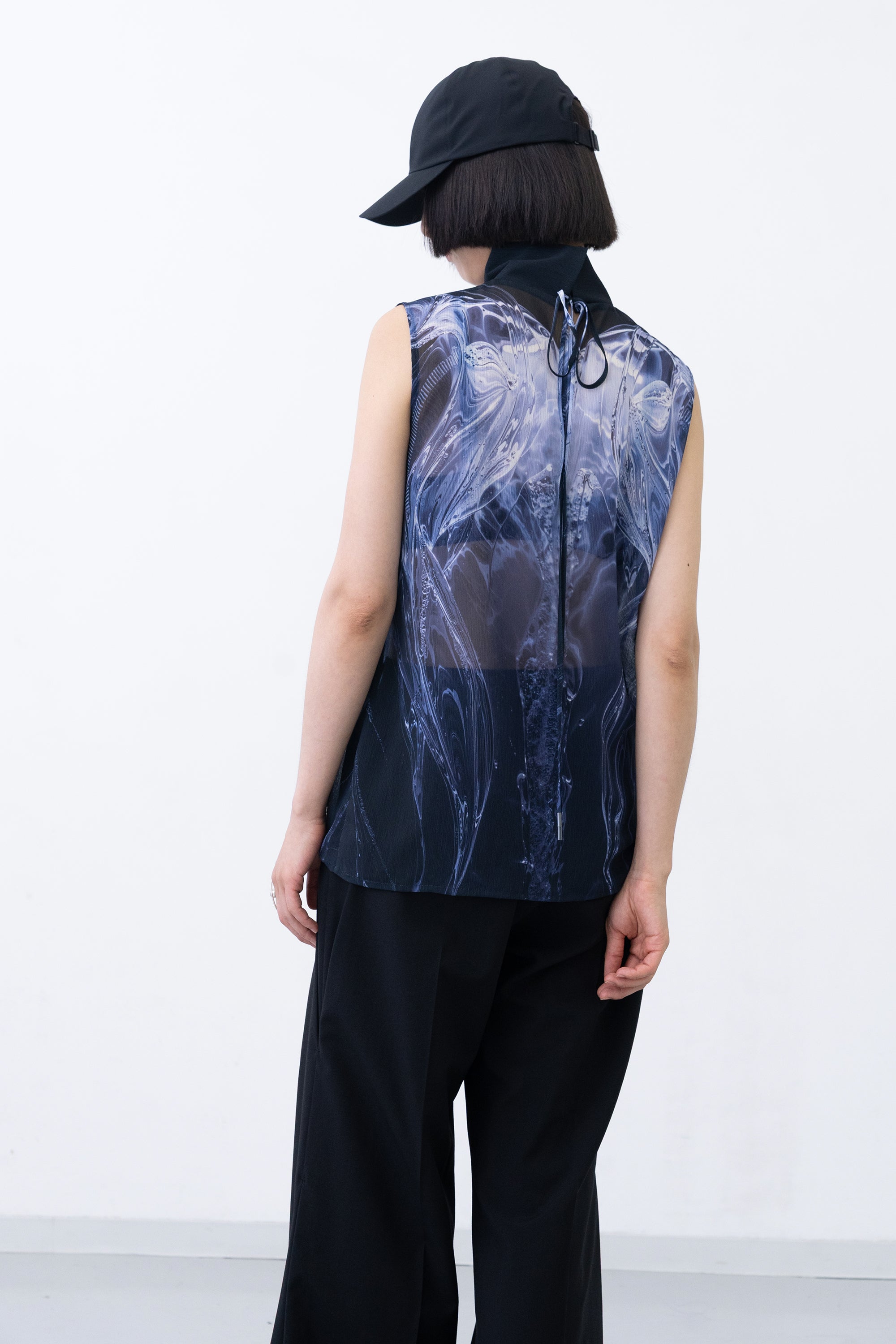 [PRE] Phenomenal Sheer Blouse / black