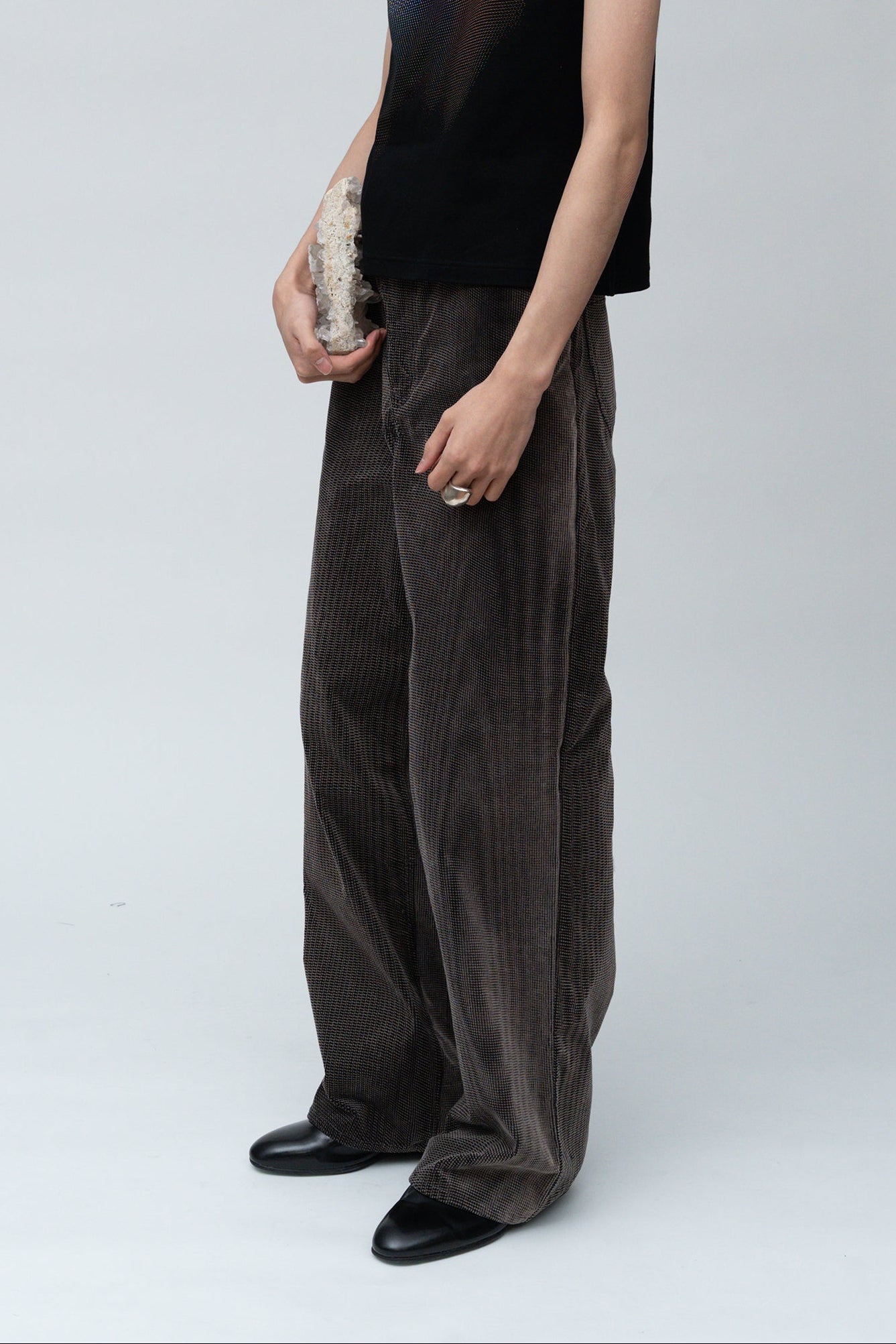 Mirage Bleach Corduroy Pants / black