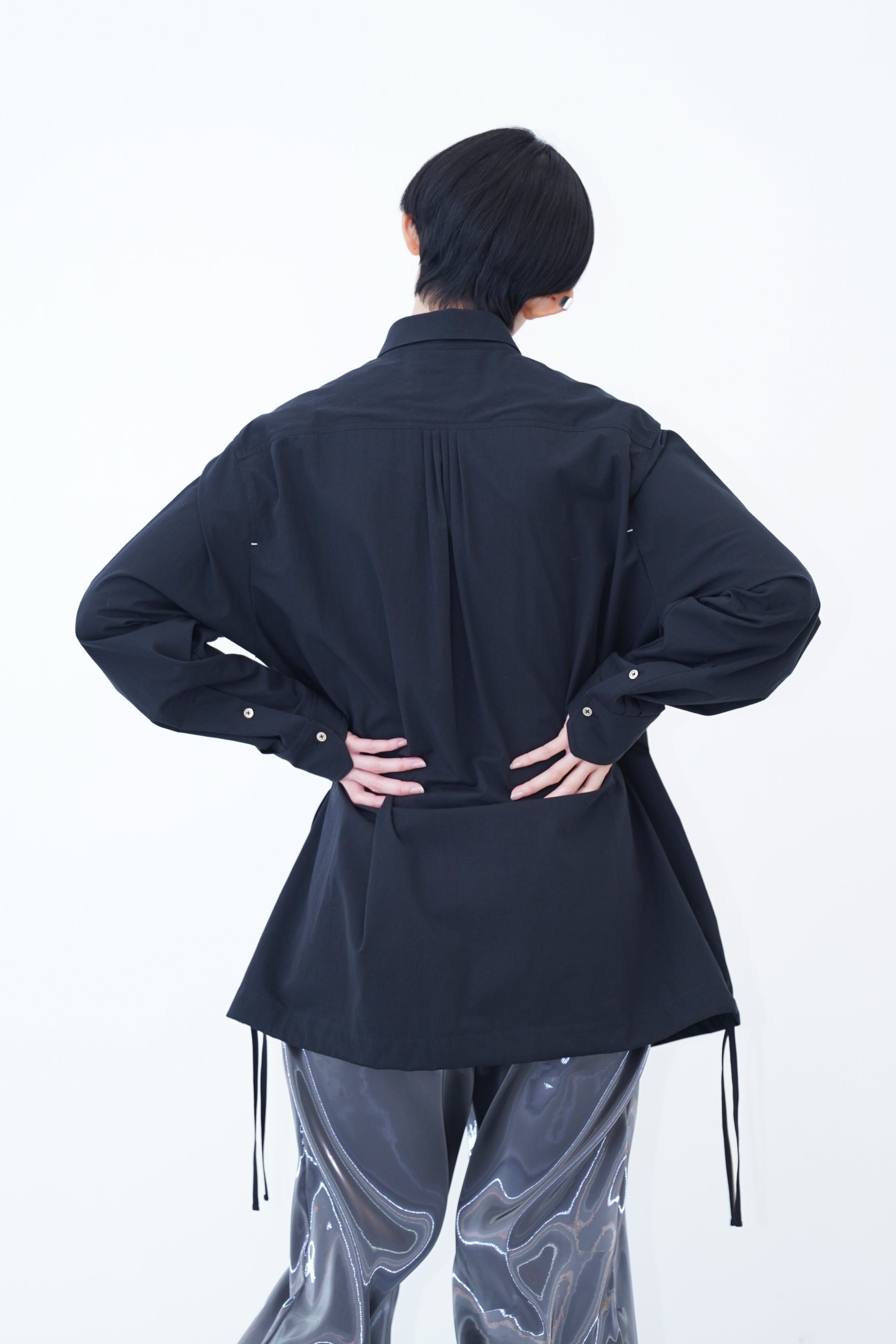 HATRA Arc Shirt / black サイズ2肩幅48cm