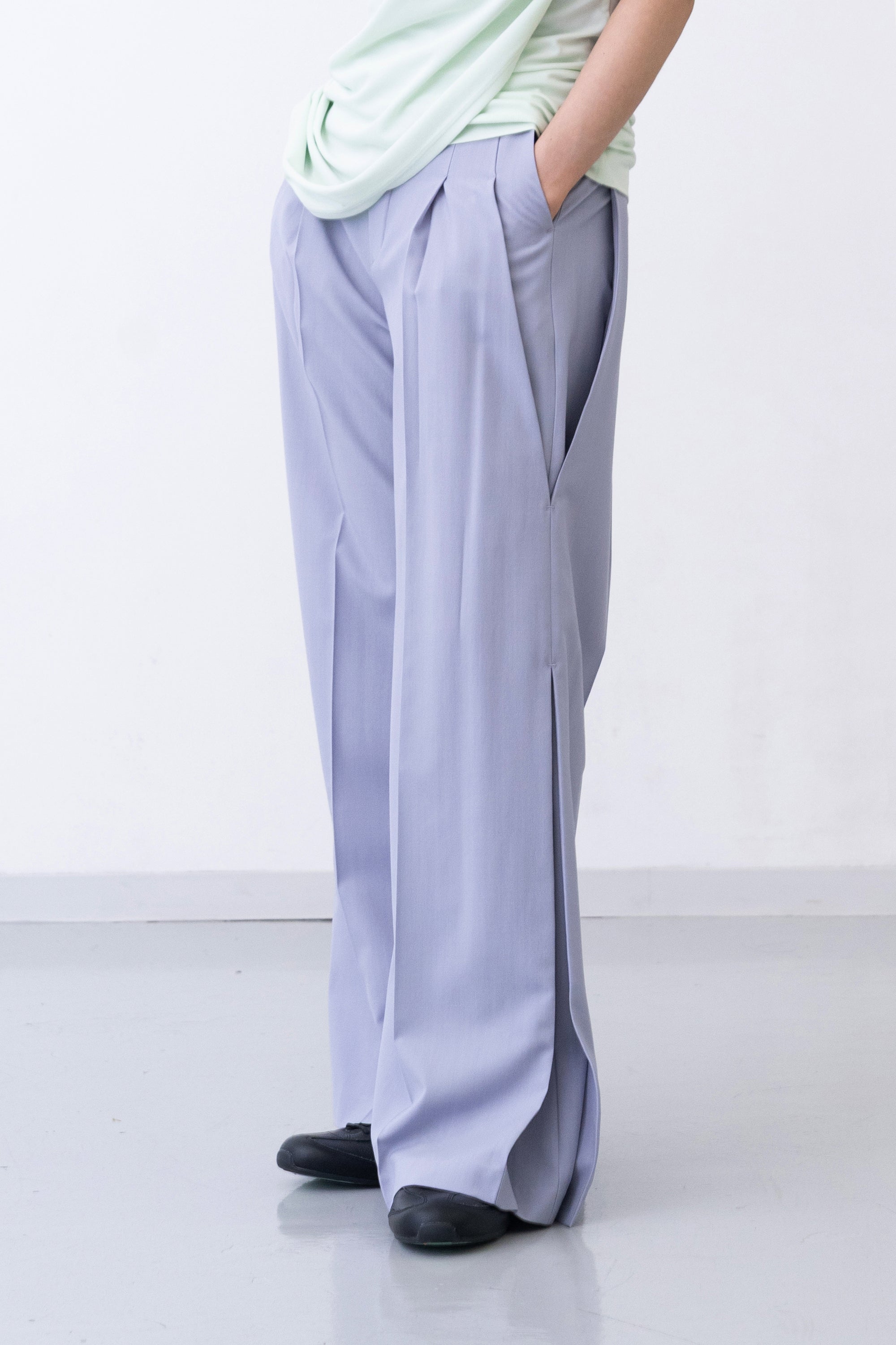 [PRE] Layhak Trousers / lavender