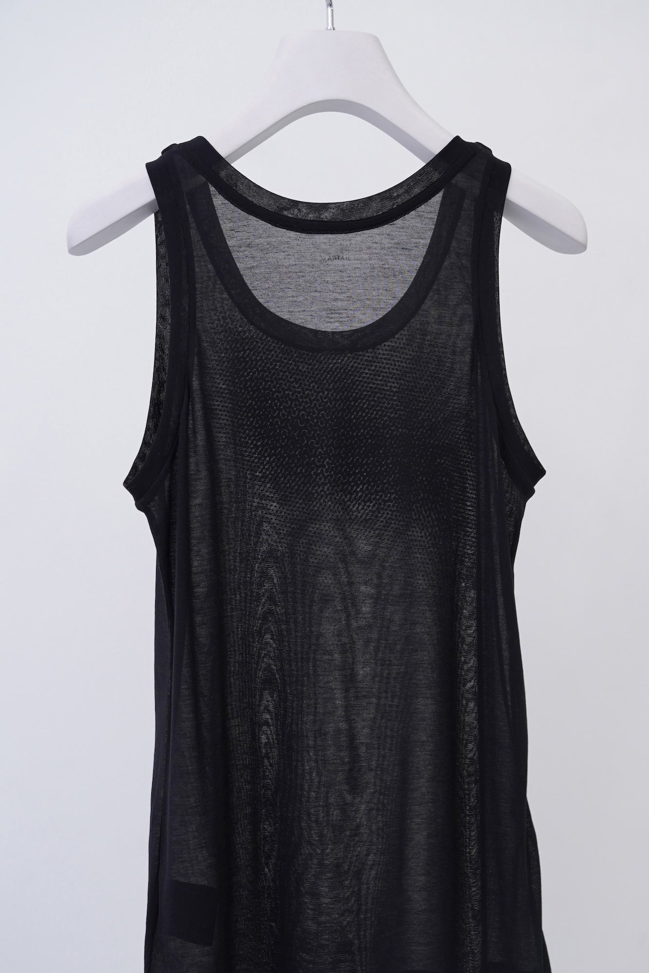 [PRE] Wink Tank / black