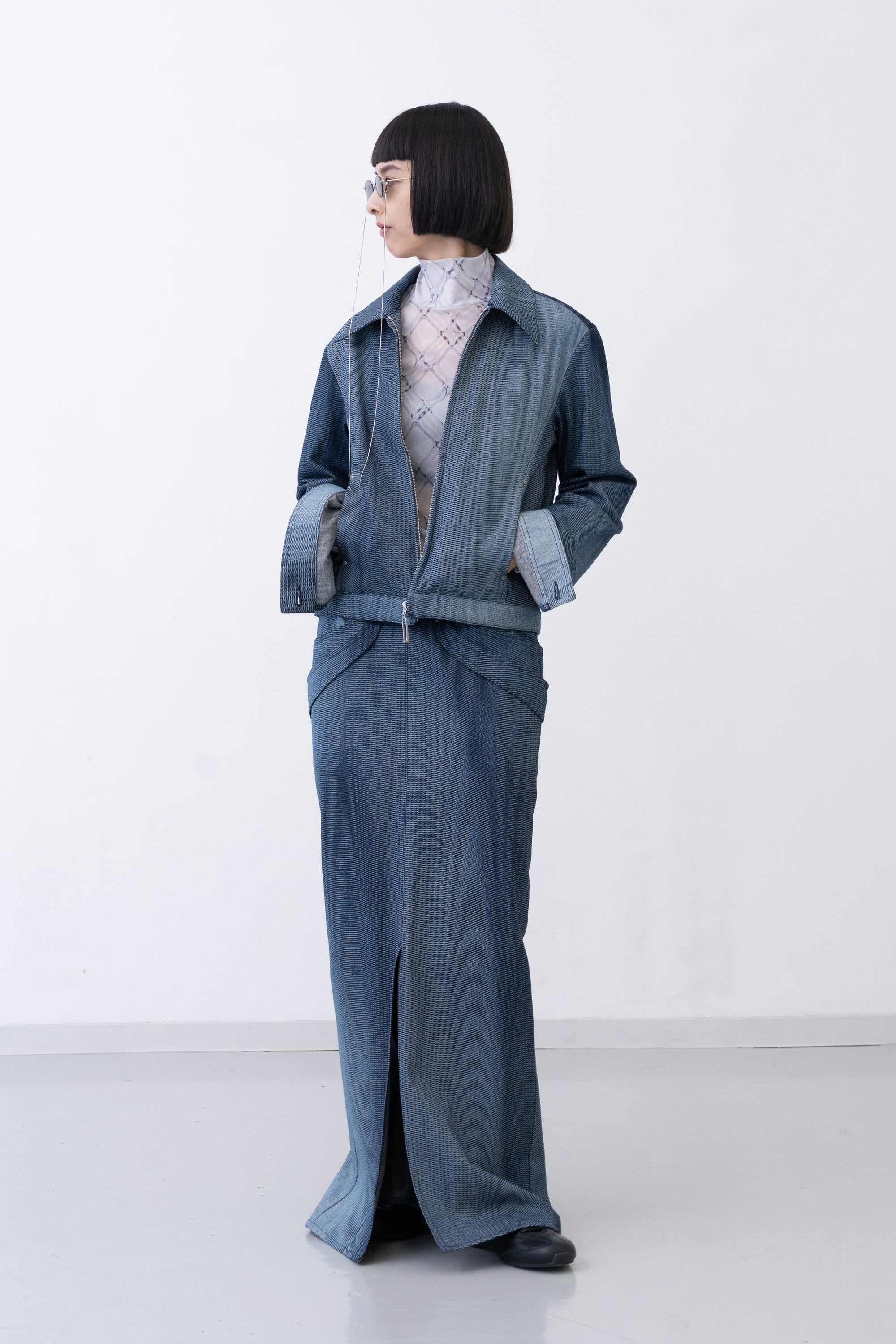 [PRE] Mirage Bleach Skirt / navy