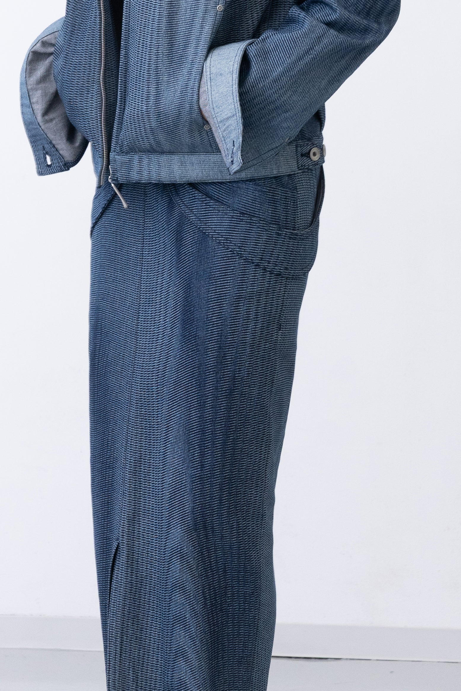 [PRE] Mirage Bleach Skirt / navy