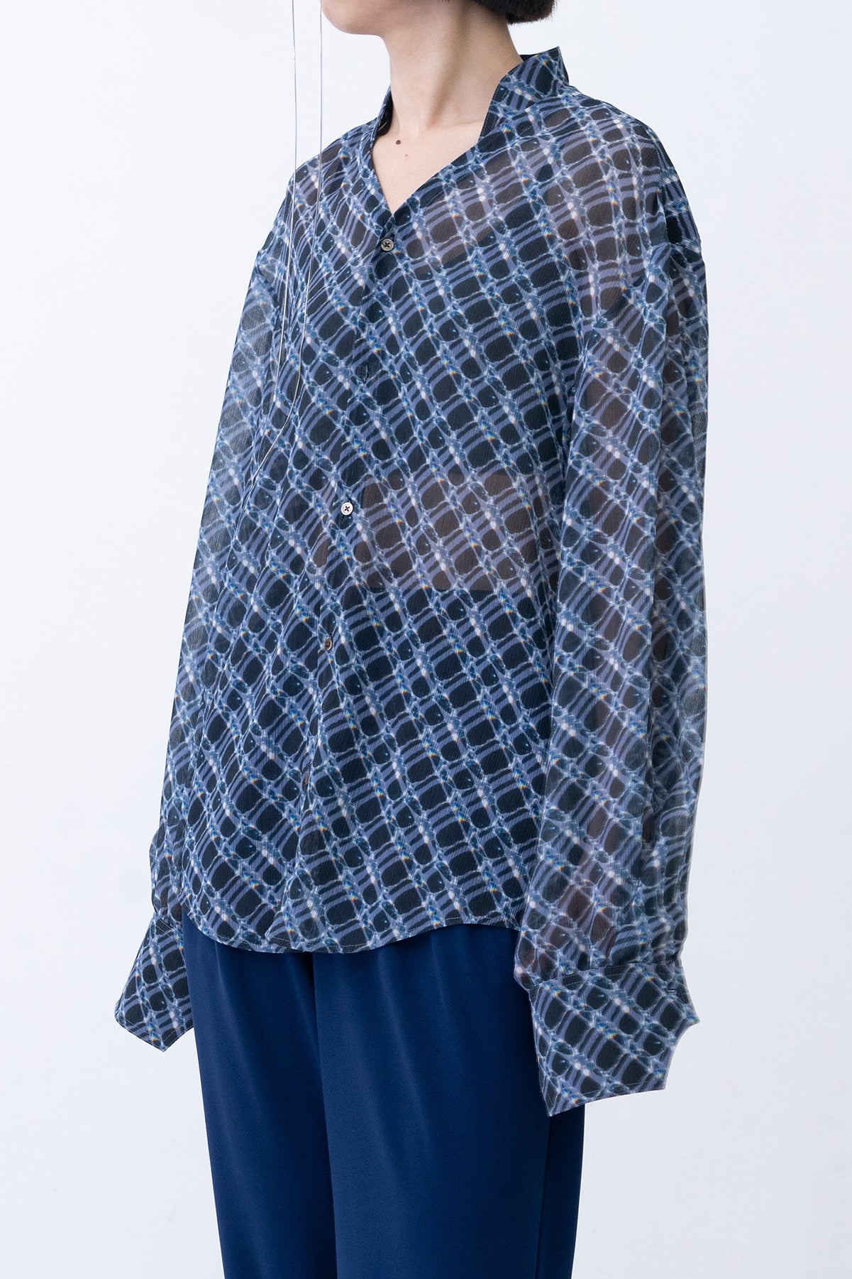 Lattice Sheer Shirt / charcoal