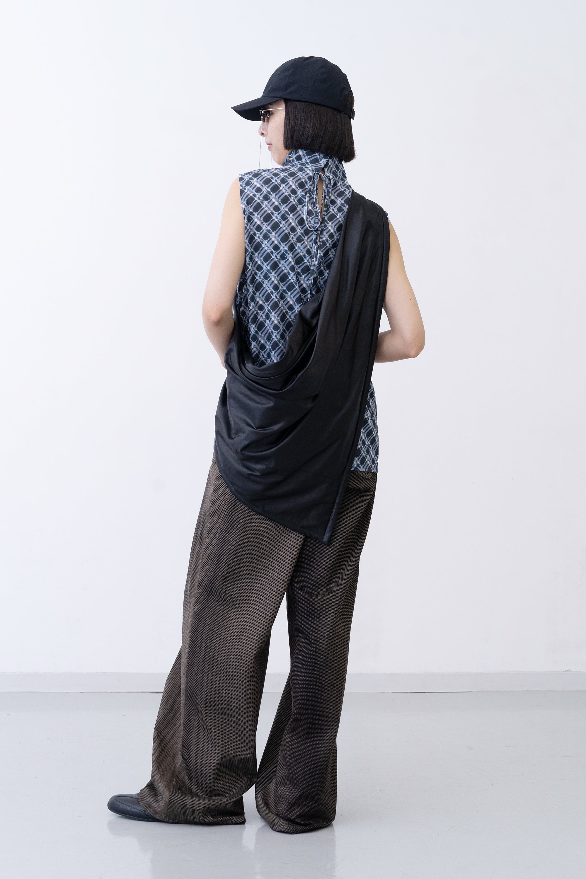 [PRE] Lattice Blouse / charcoal