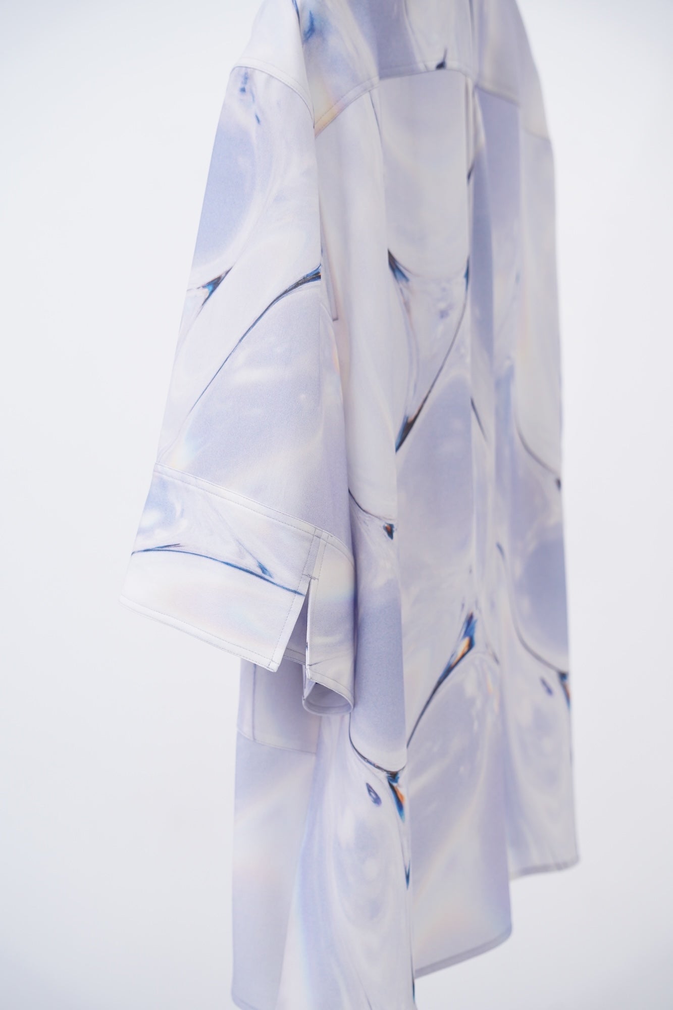 [PRE] Tri Front Shirt Oyster / light