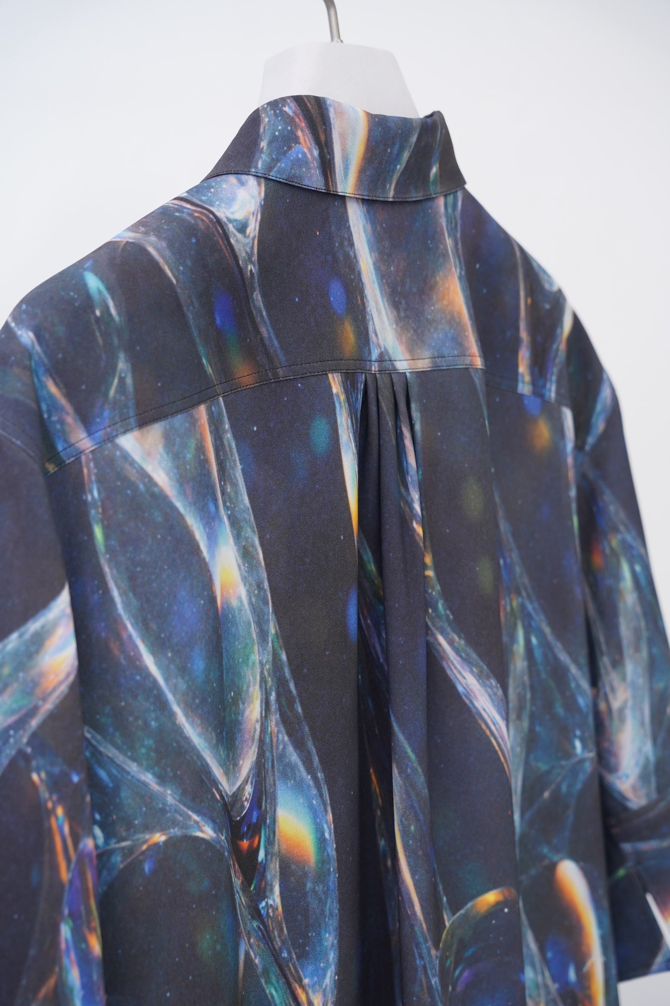 [PRE] Tri Front Shirt Oyster / deep