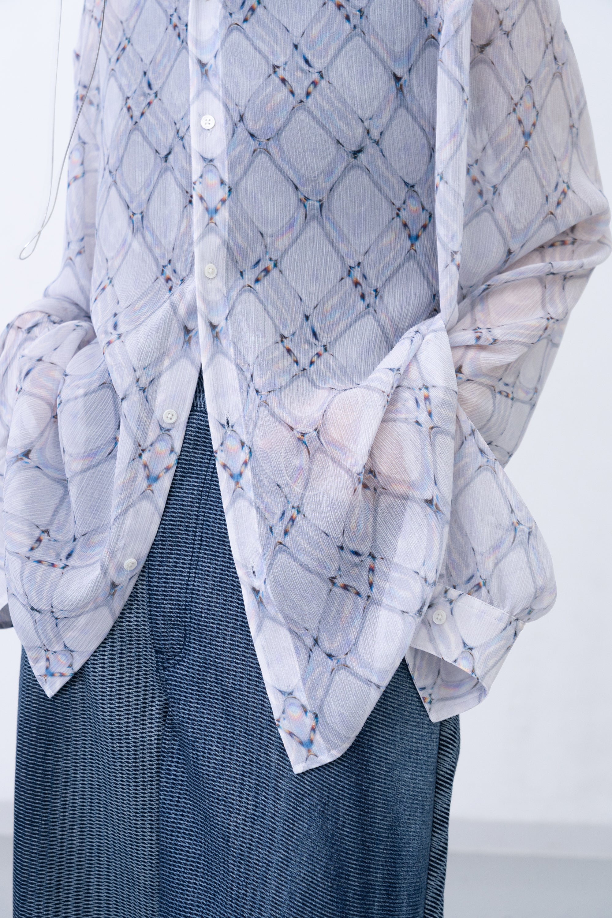 [PRE] Lattice Sheer Shirt / white