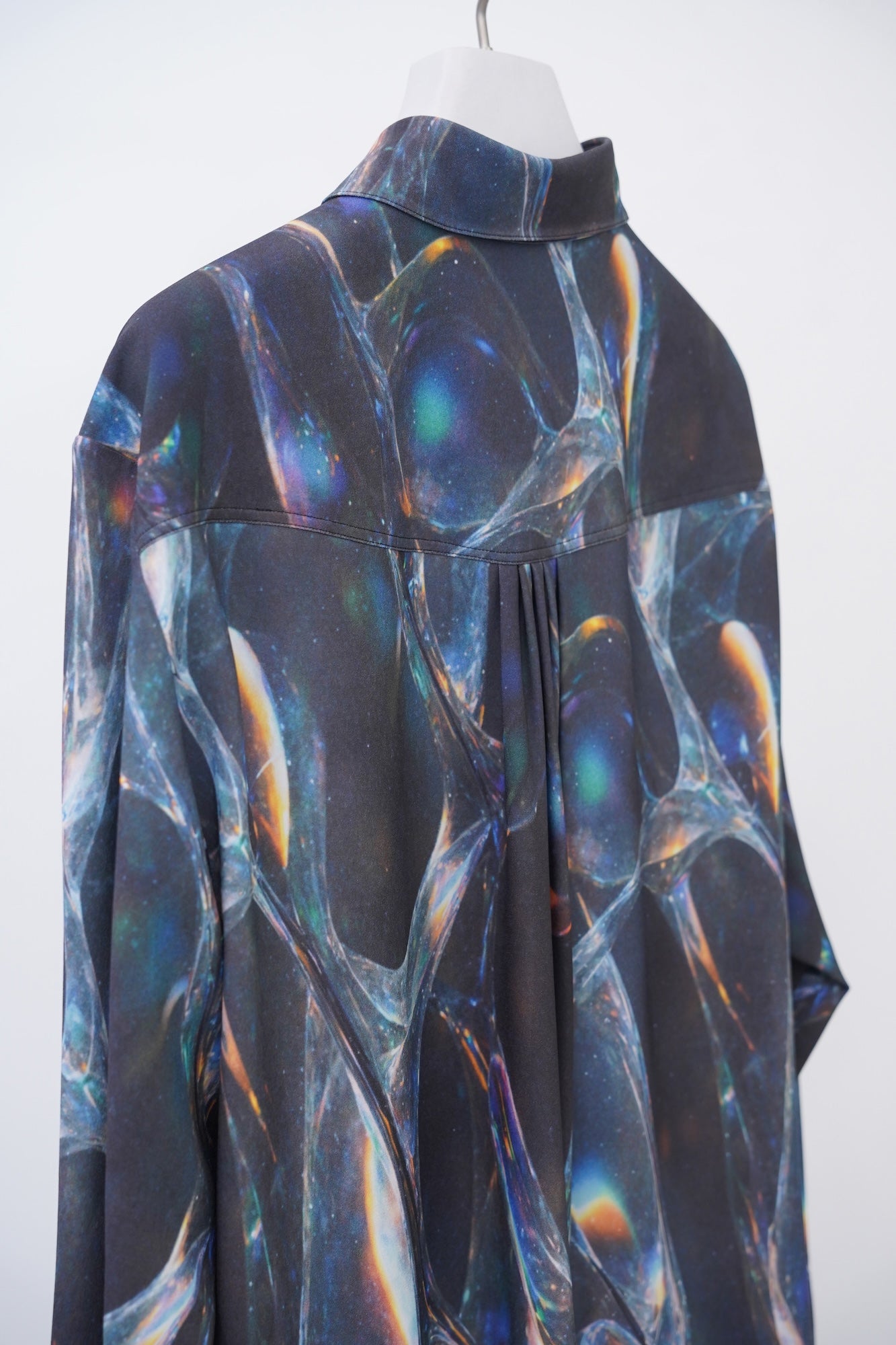 [PRE] Oyster Shirt / deep
