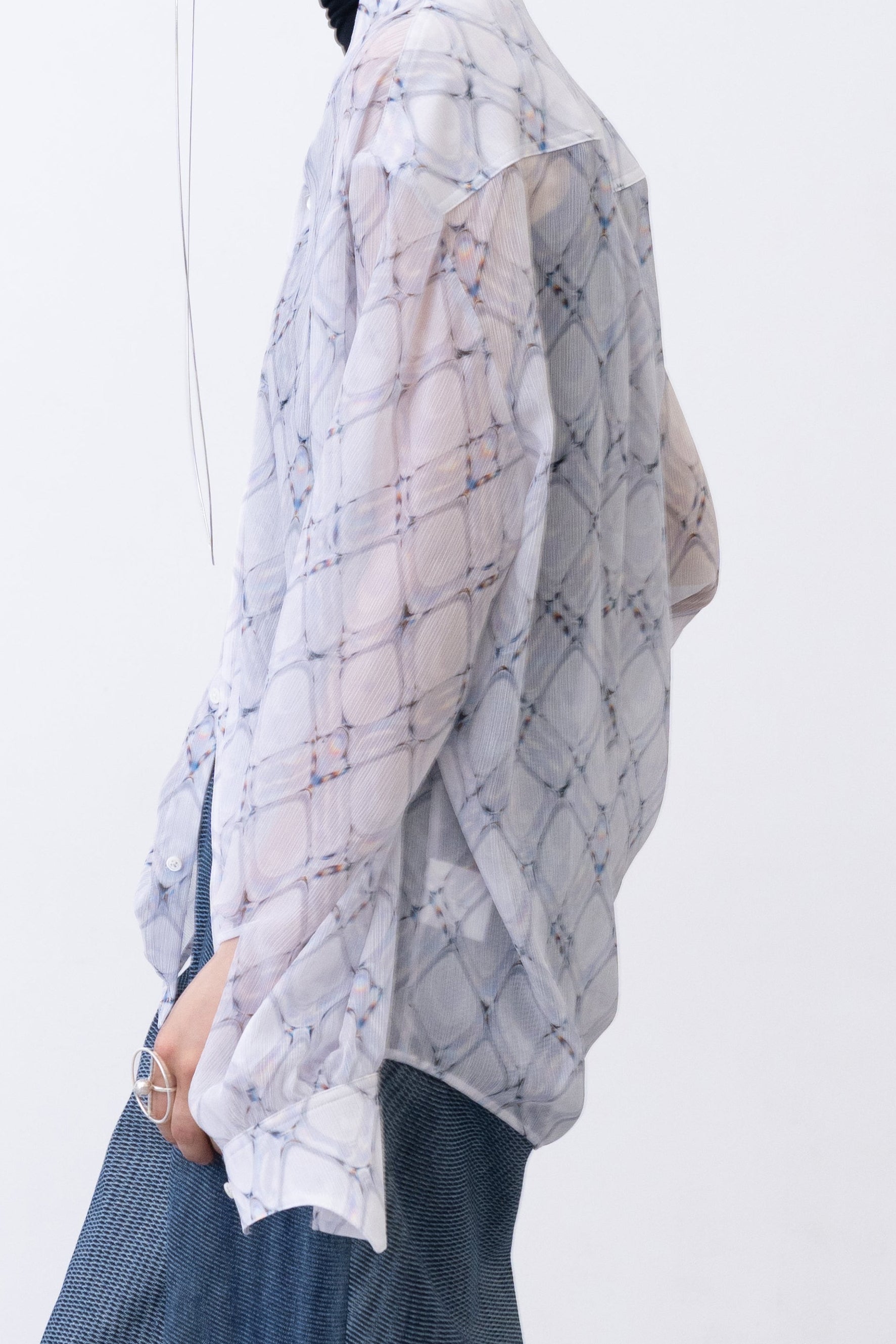 Lattice Sheer Shirt / white